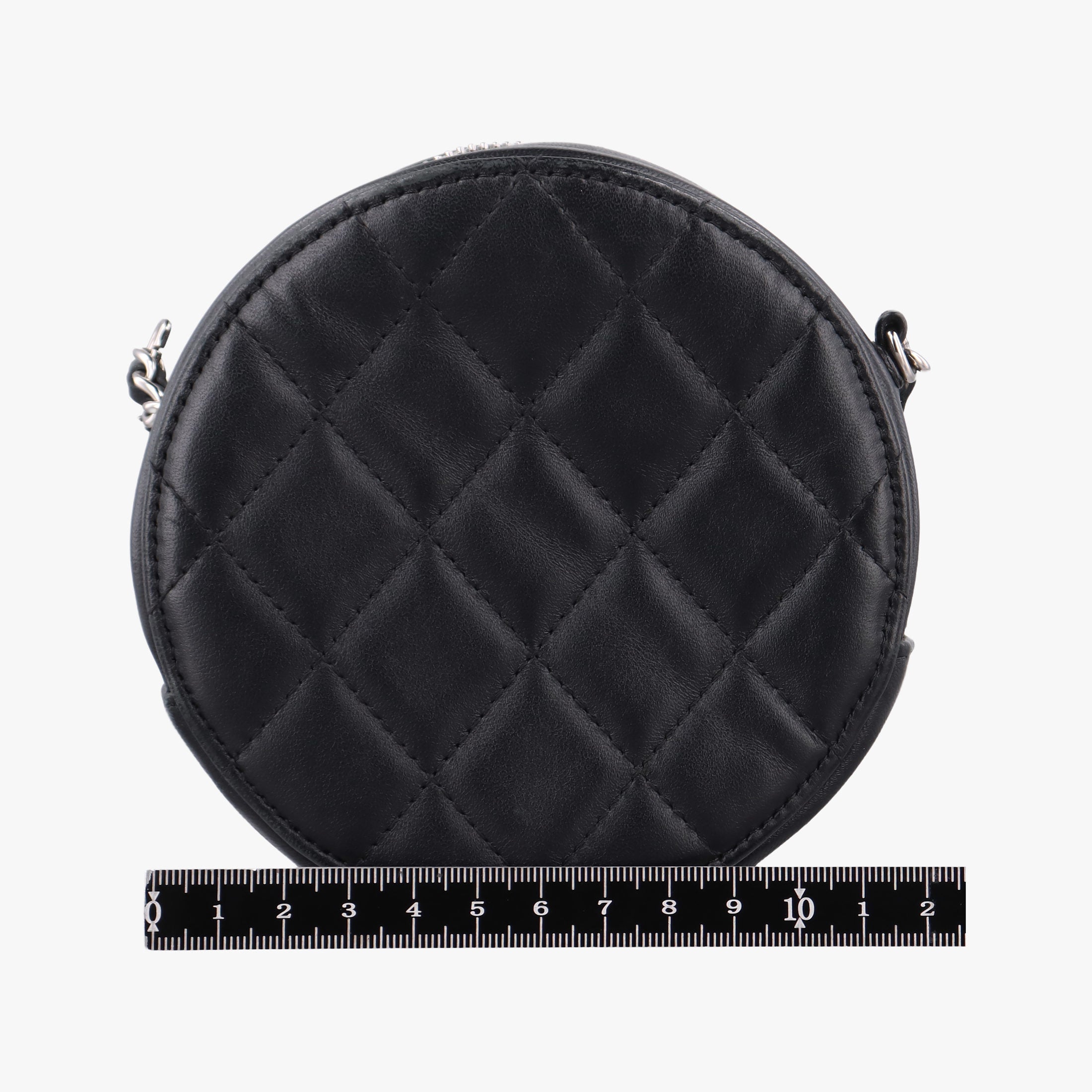Matelasse Round Black lambskin AP0245 28493950マトラッセ ラウンド ブラック ラムスキン AP0245 28493950