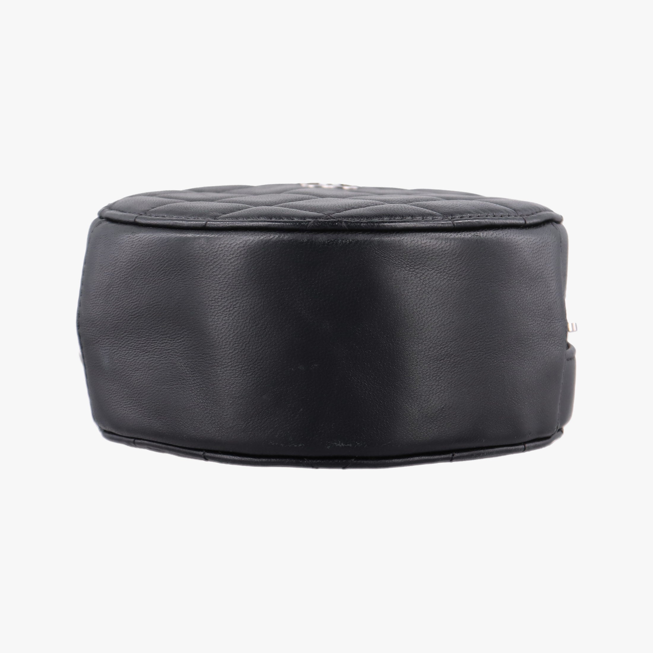 Matelasse Round Black lambskin AP0245 28493950マトラッセ ラウンド ブラック ラムスキン AP0245 28493950