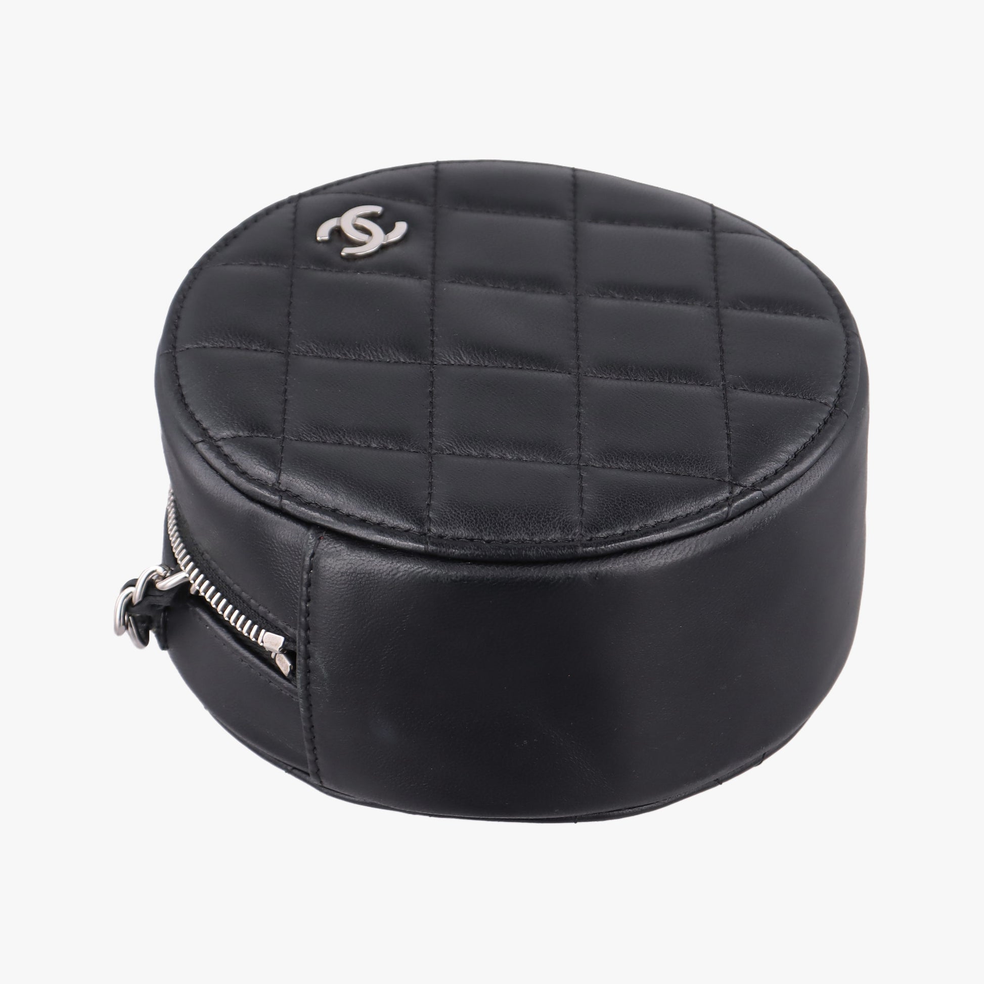 Matelasse Round Black lambskin AP0245 28493950マトラッセ ラウンド ブラック ラムスキン AP0245 28493950
