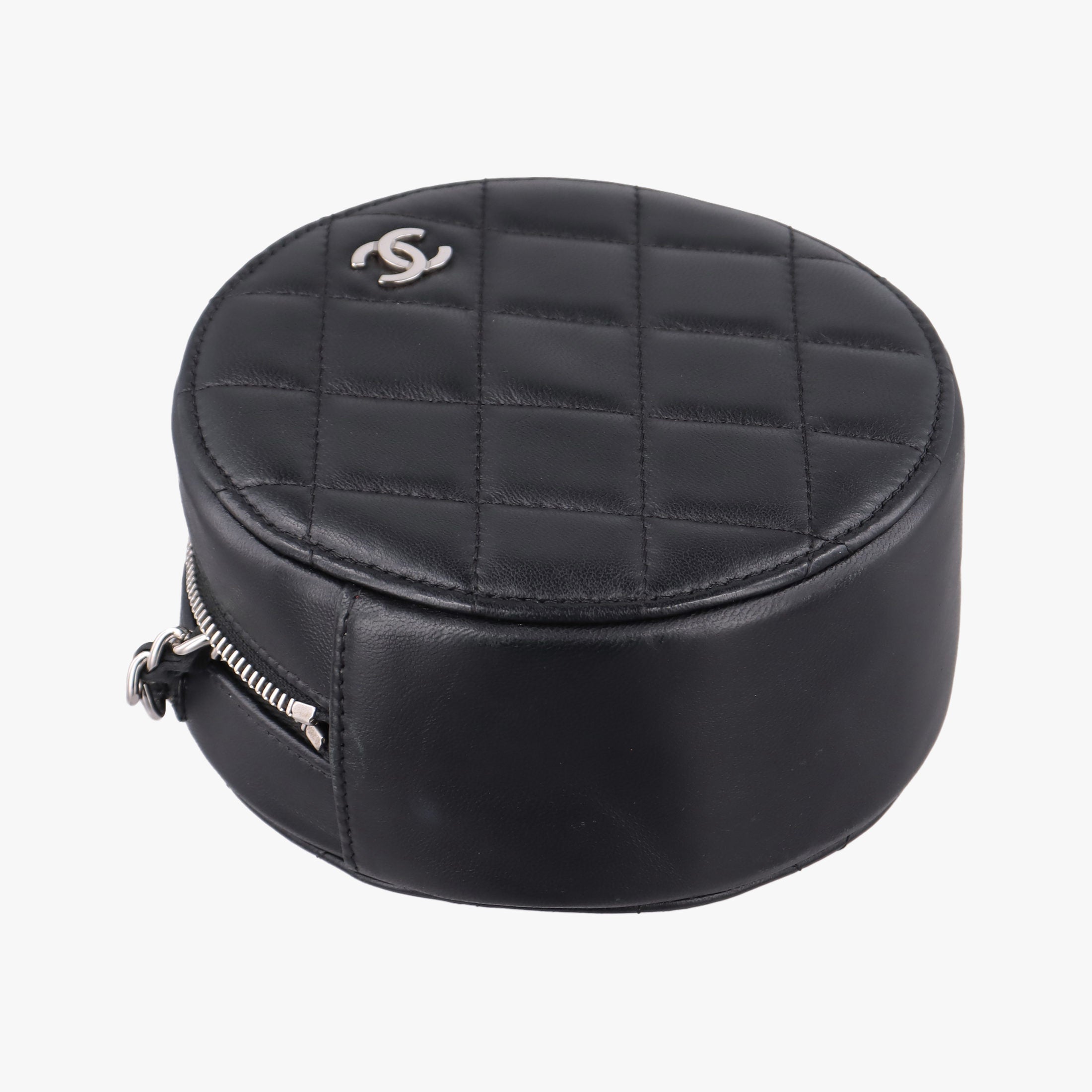 Matelasse Round Black lambskin AP0245 28493950マトラッセ ラウンド ブラック ラムスキン AP0245 28493950