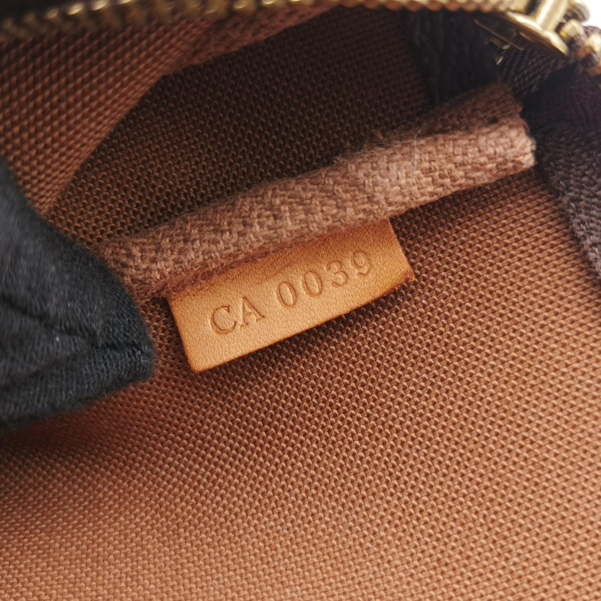 Secondhand Louis Vuitton Pochette Accessoires brown×multi Monogram Canvas M48615 handbag | stylenewstar