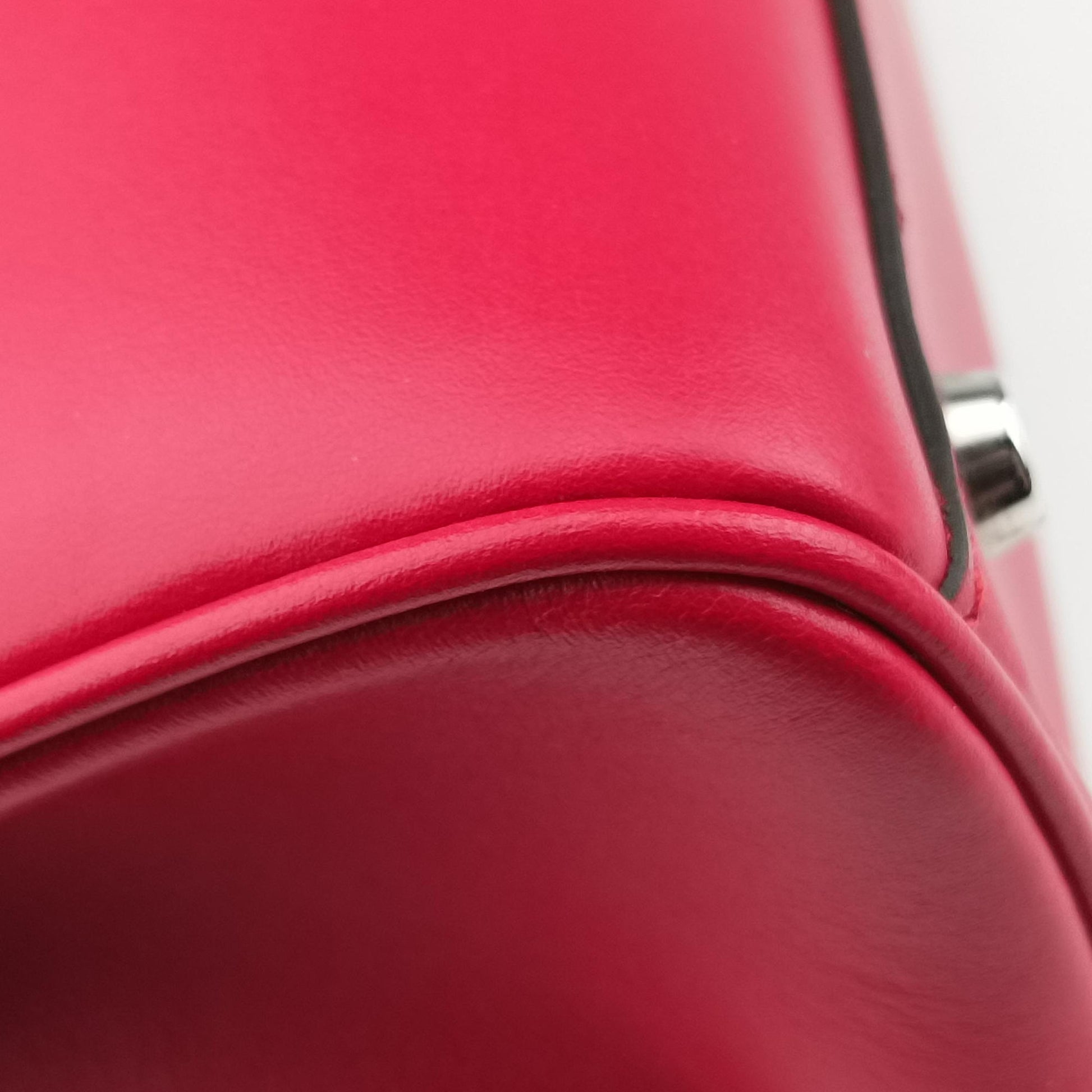 Zumi Red Leather 564714 G028752102ズゥミ レッド レザー 564714 G028752102