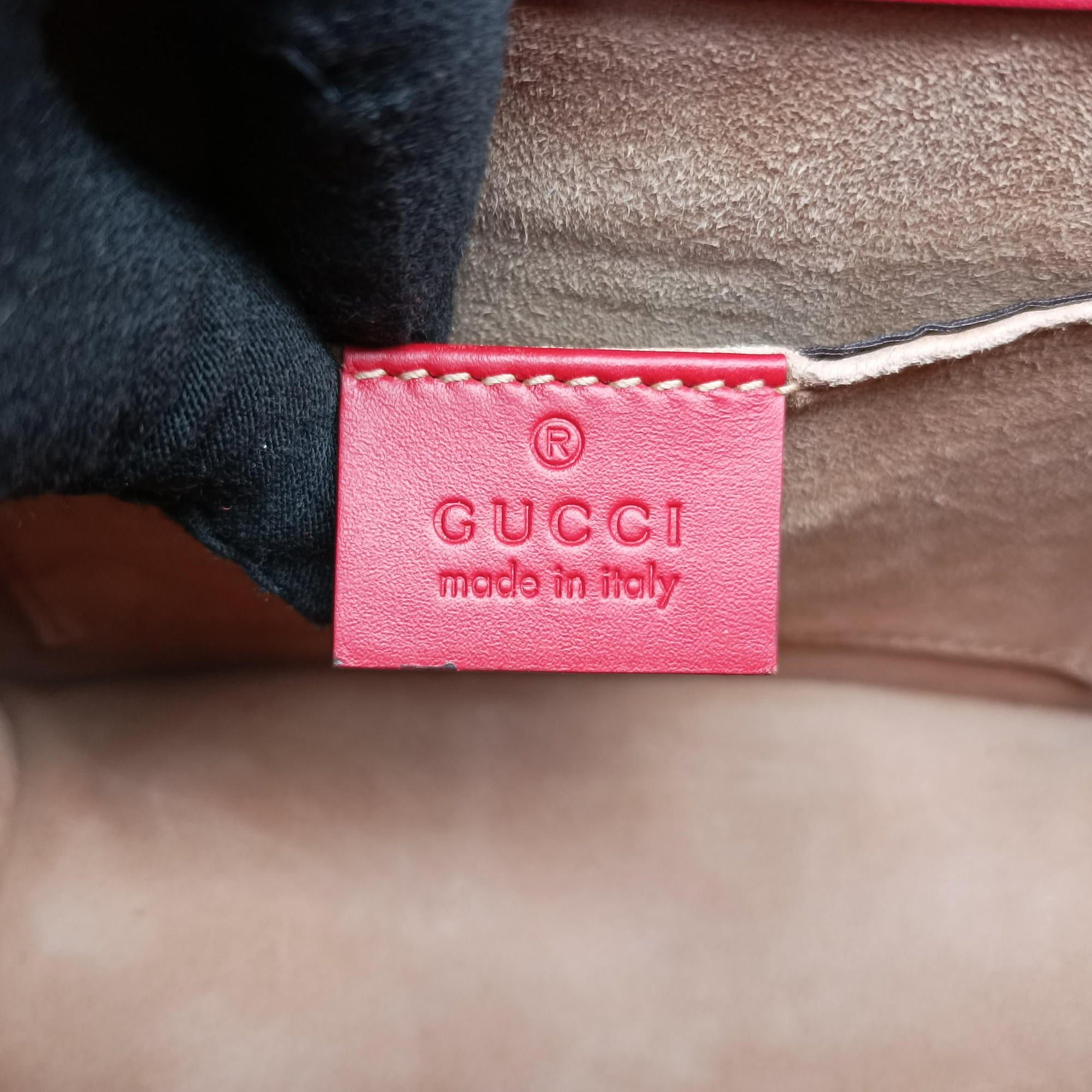 Pre-owned Gucci Sylvie Red Leather 431666 shoulderbag | stylenewstar