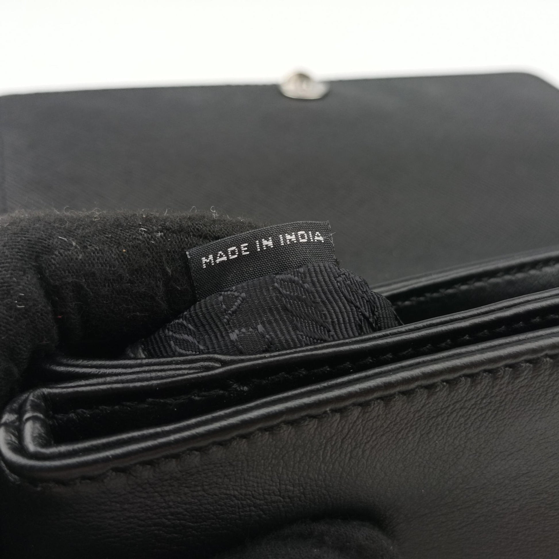 Pre-owned Prada Pattina City chain Black SAFFIANO Leather 1BD009 shoulderbag | stylenewstar