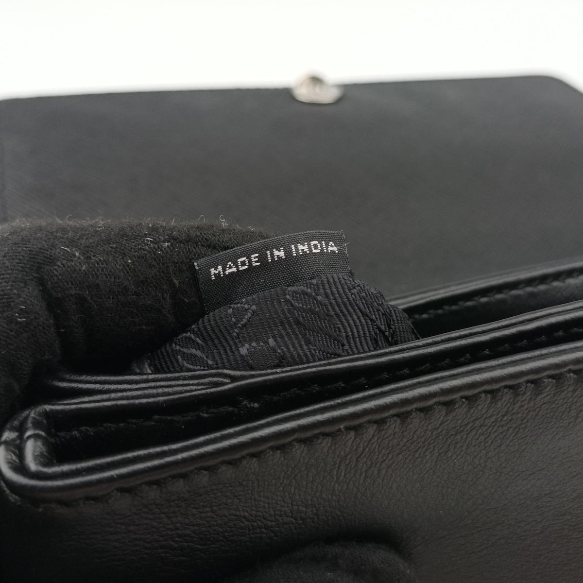 Pre-owned Prada Pattina City chain Black SAFFIANO Leather 1BD009 shoulderbag | stylenewstar