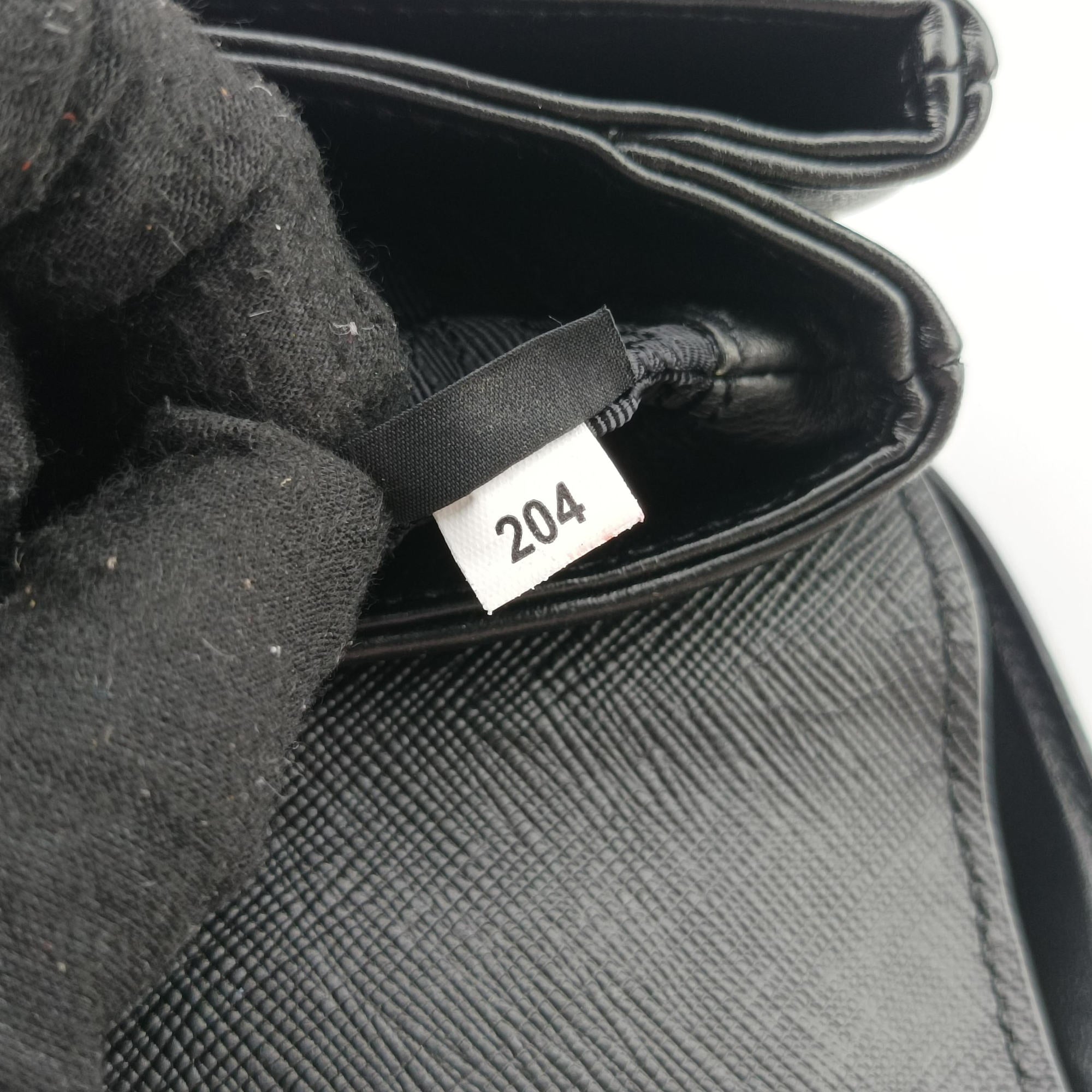 Pre-owned Prada Pattina City chain Black SAFFIANO Leather 1BD009 shoulderbag | stylenewstar