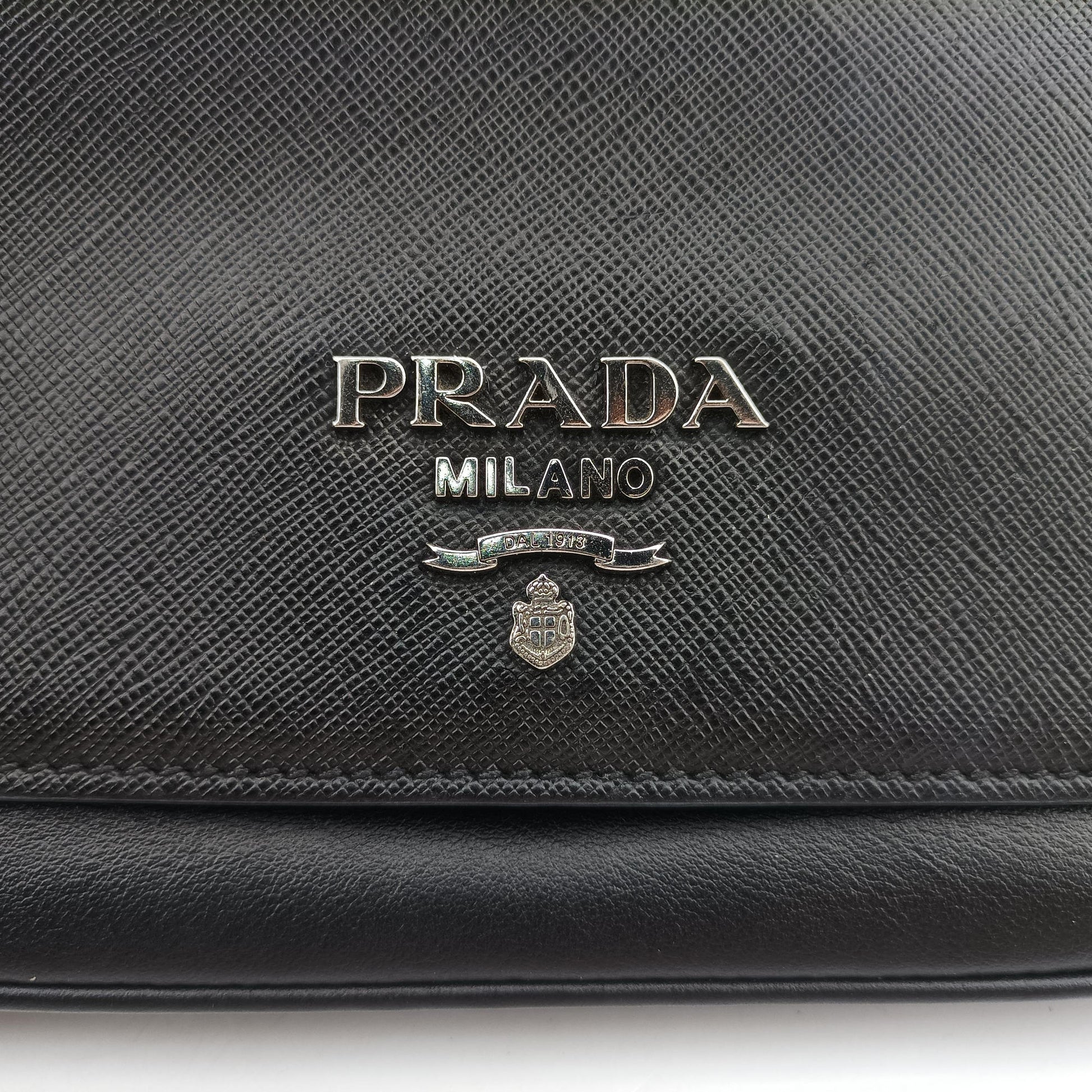 Pre-owned Prada Pattina City chain Black SAFFIANO Leather 1BD009 shoulderbag | stylenewstar