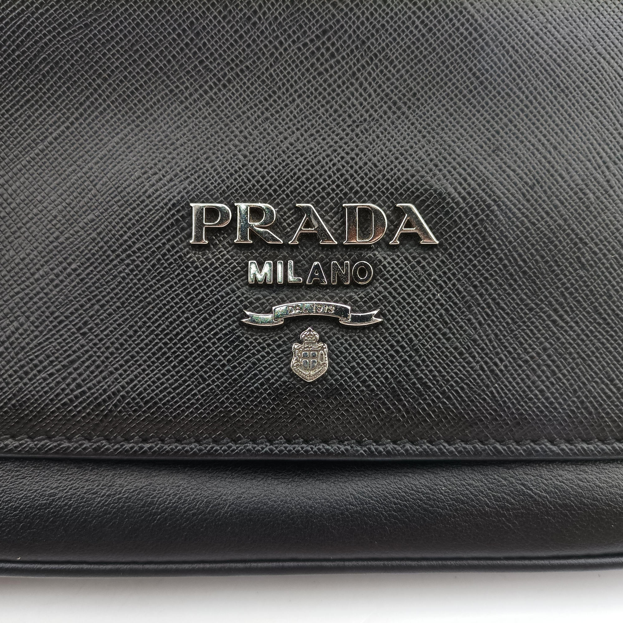 Pre-owned Prada Pattina City chain Black SAFFIANO Leather 1BD009 shoulderbag | stylenewstar