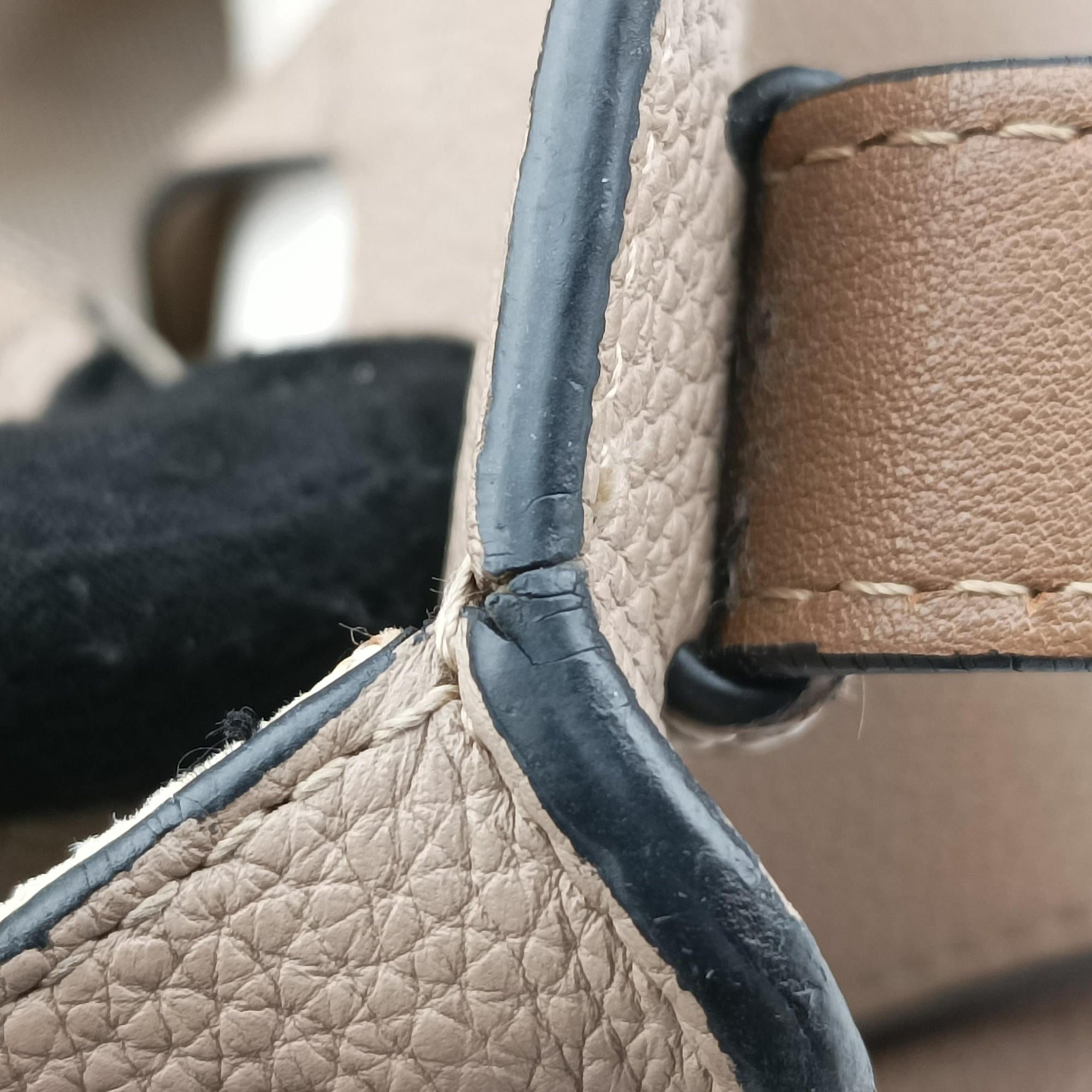 Pre-owned Loewe Hammock Camel Leather  shoulderbag | stylenewstar
