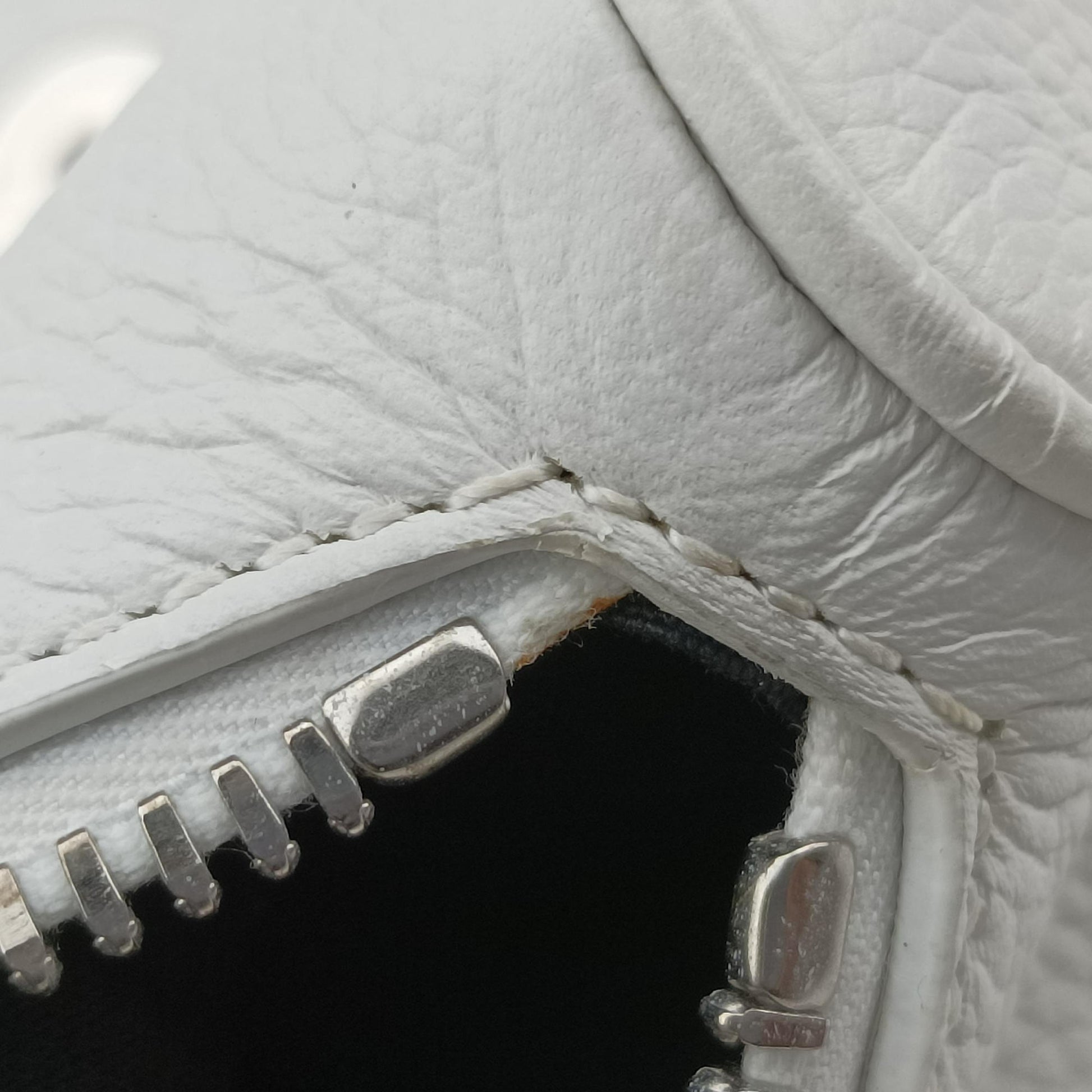 Saddle White leather 06-BO-1119サドル ホワイト レザー 06-BO-1119