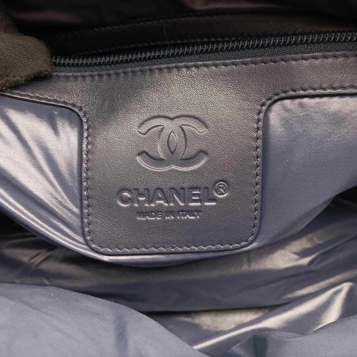 Secondhand Chanel Coco Cocoon Green nylon A48620 handbag | stylenewstar