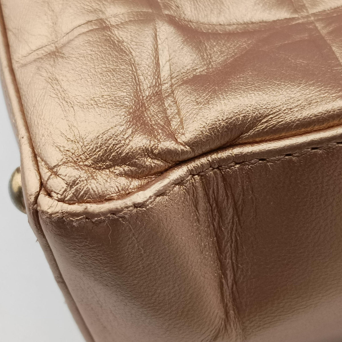 Choco Bar Golden lambskin A17443 6913347チョコバー ゴールド ラムスキン A17443 6913347
