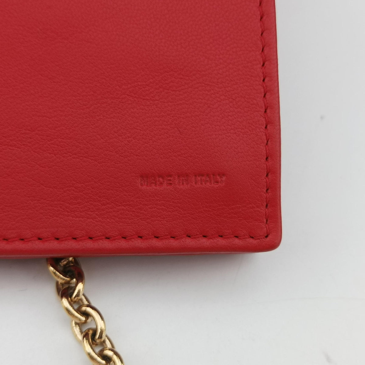 Embossed Logo Red lambskin 8M0219 2266 8M0219 YMY 088エンボス ロゴ レッド ラムスキン 8M0219 2266 8M0219 YMY 088