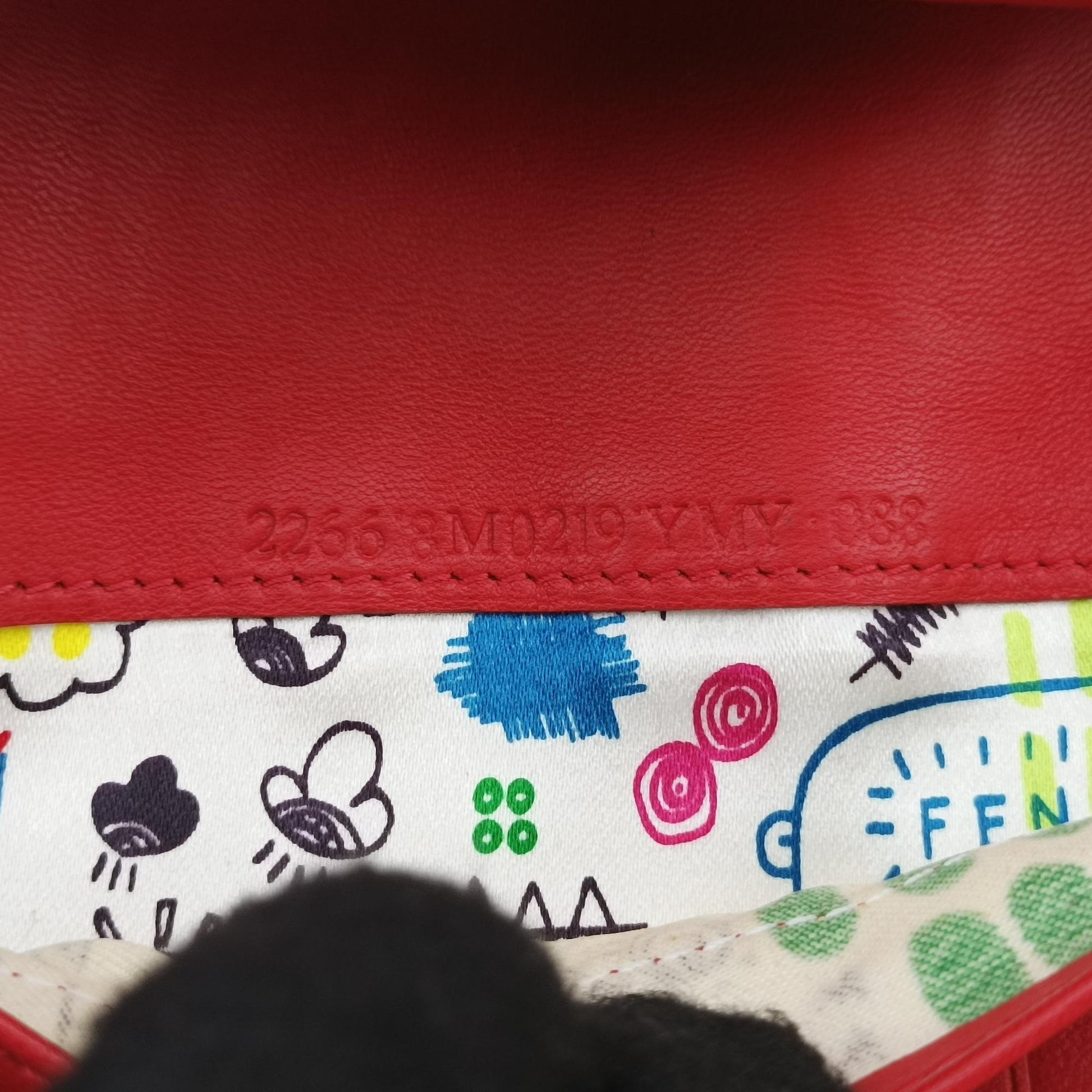 Embossed Logo Red lambskin 8M0219 2266 8M0219 YMY 088エンボス ロゴ レッド ラムスキン 8M0219 2266 8M0219 YMY 088