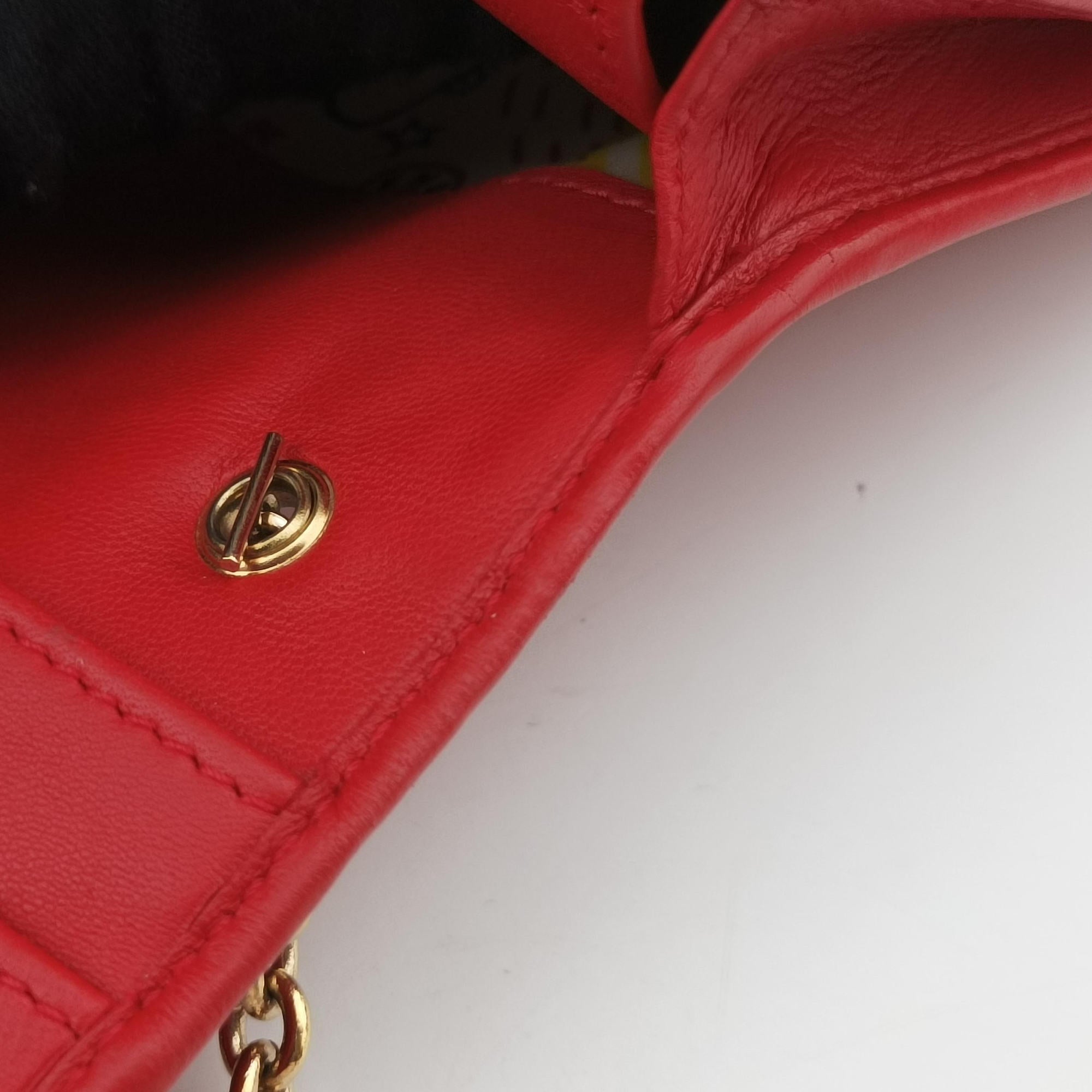 Embossed Logo Red lambskin 8M0219 2266 8M0219 YMY 088エンボス ロゴ レッド ラムスキン 8M0219 2266 8M0219 YMY 088