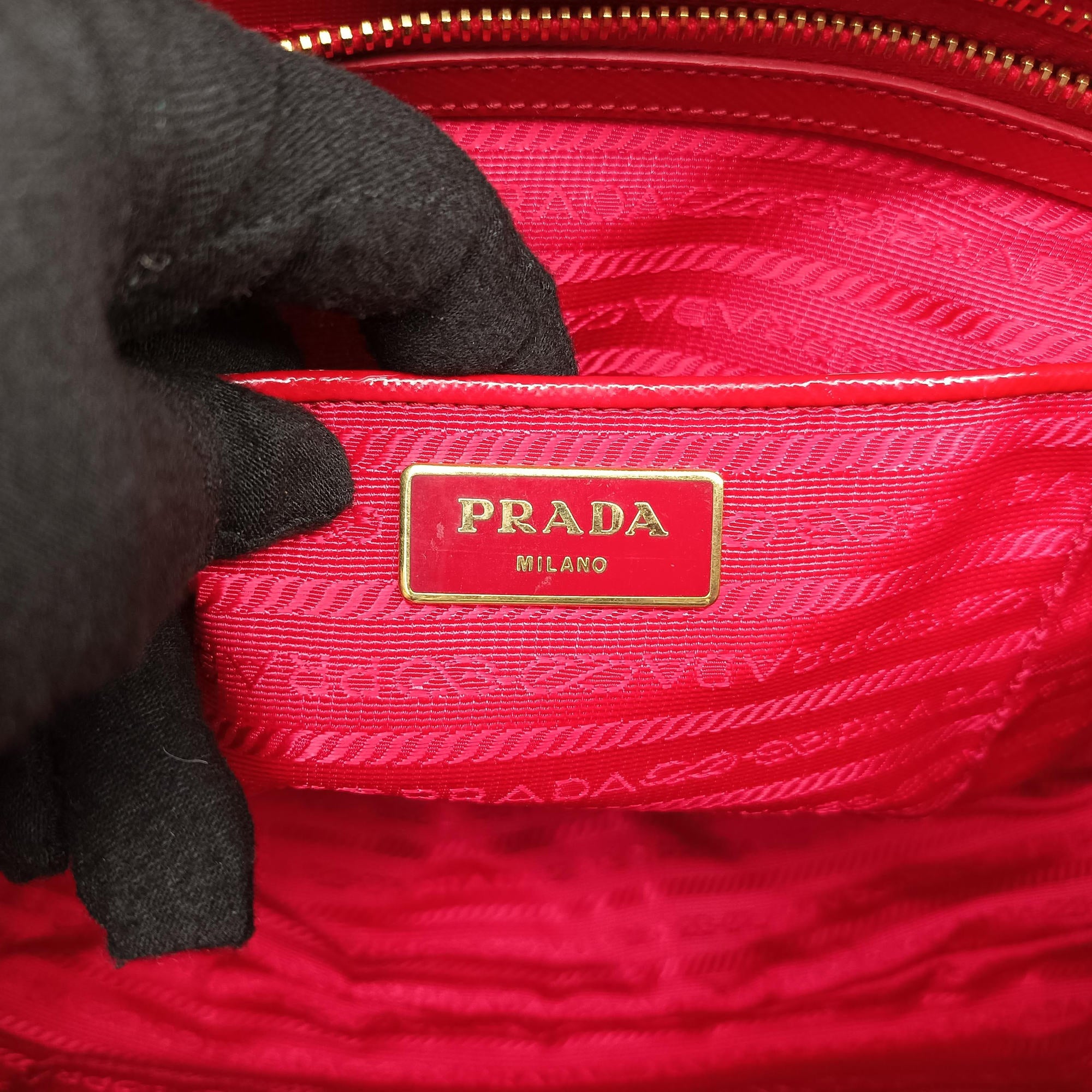 Galleria Red SAFFIANO Patent BN1801 31/H 208ガレリア レッド サフィアーノ パテント BN1801 31/H 208