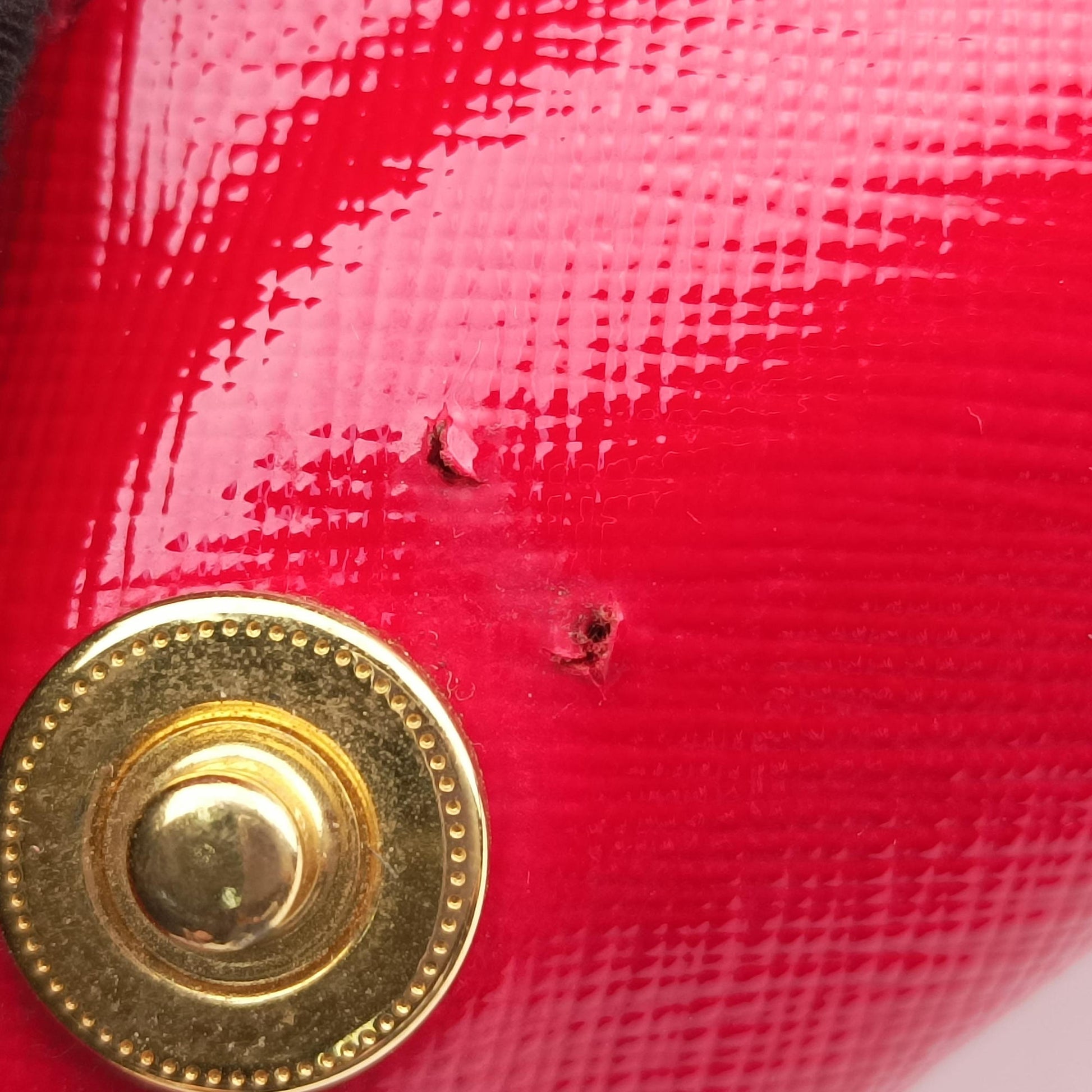 Galleria Red SAFFIANO Patent BN1801 31/H 208ガレリア レッド サフィアーノ パテント BN1801 31/H 208