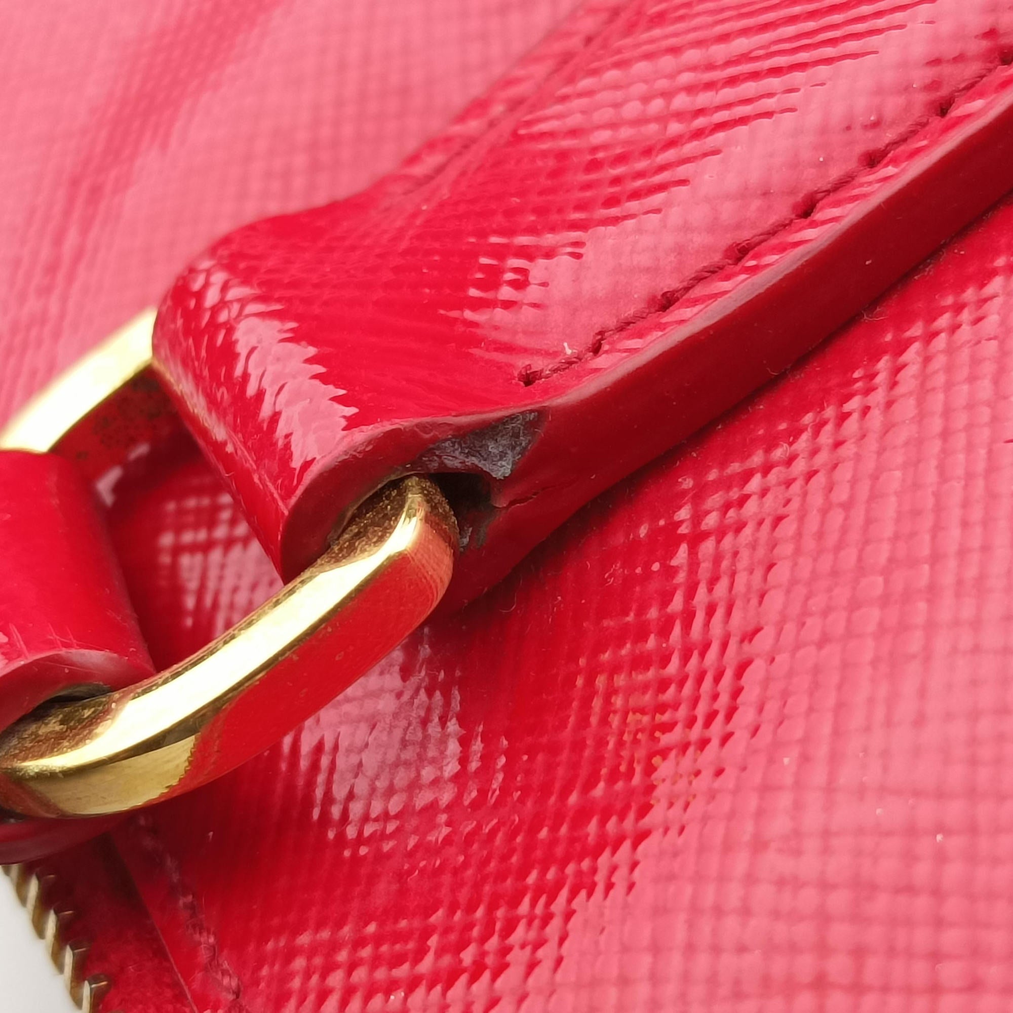 Galleria Red SAFFIANO Patent BN1801 31/H 208ガレリア レッド サフィアーノ パテント BN1801 31/H 208