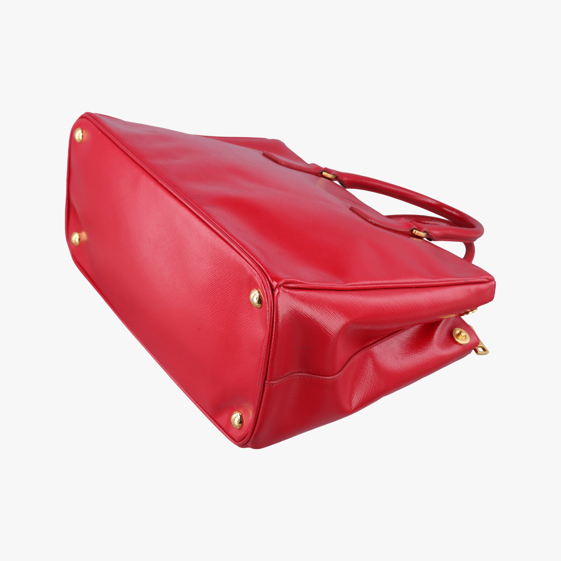Galleria Red SAFFIANO Patent BN1801 31/H 208ガレリア レッド サフィアーノ パテント BN1801 31/H 208