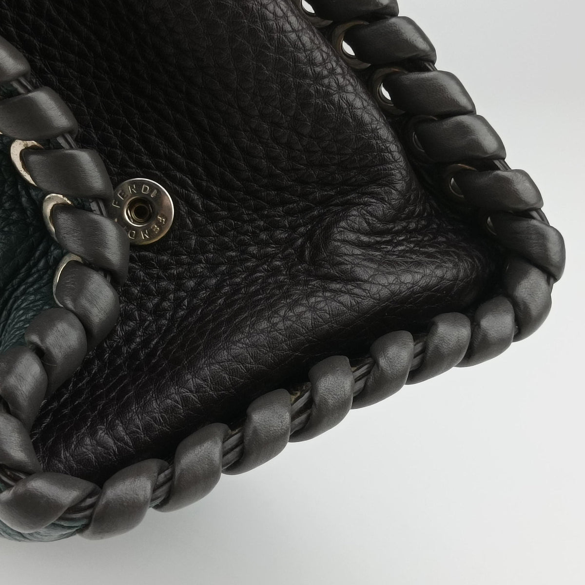 Pre-owned Fendi Selleria Lei Whipstitch Green Leather× Python  shoulderbag | stylenewstar