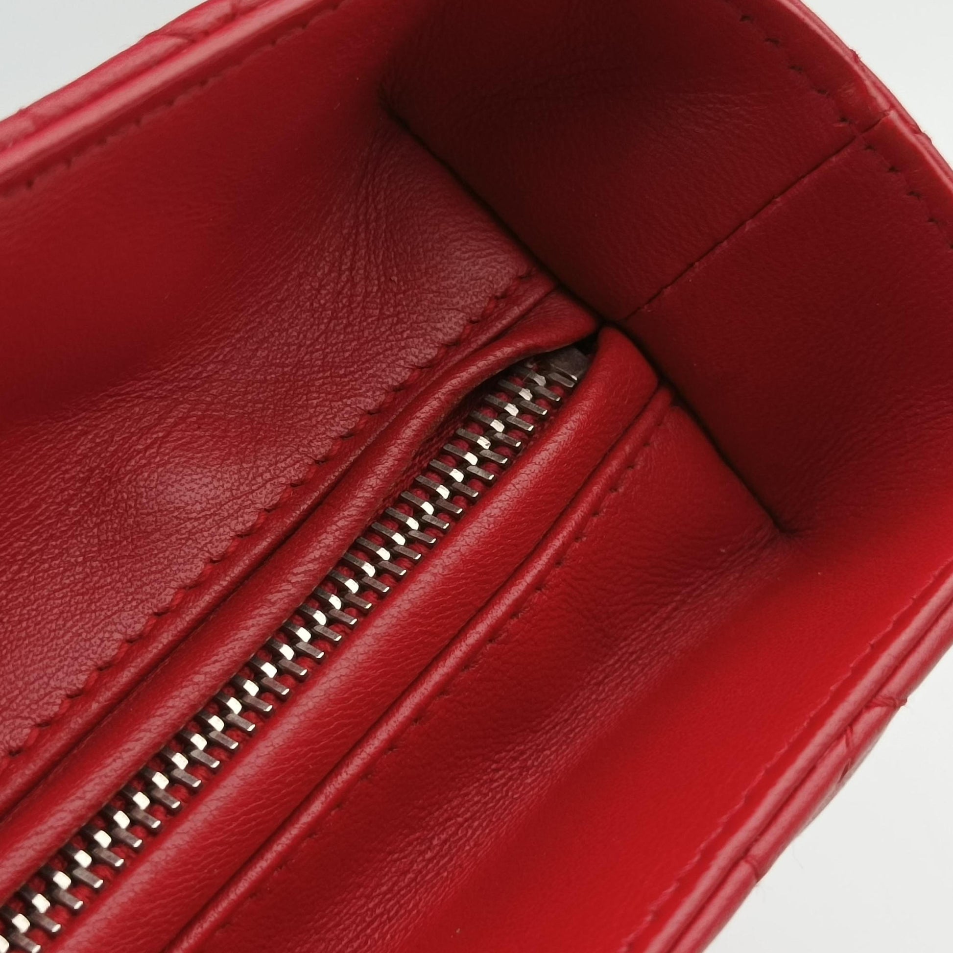 Lady Dior Red lambskin 01-MA-1029レディディオール レッド ラムスキン 01-MA-1029