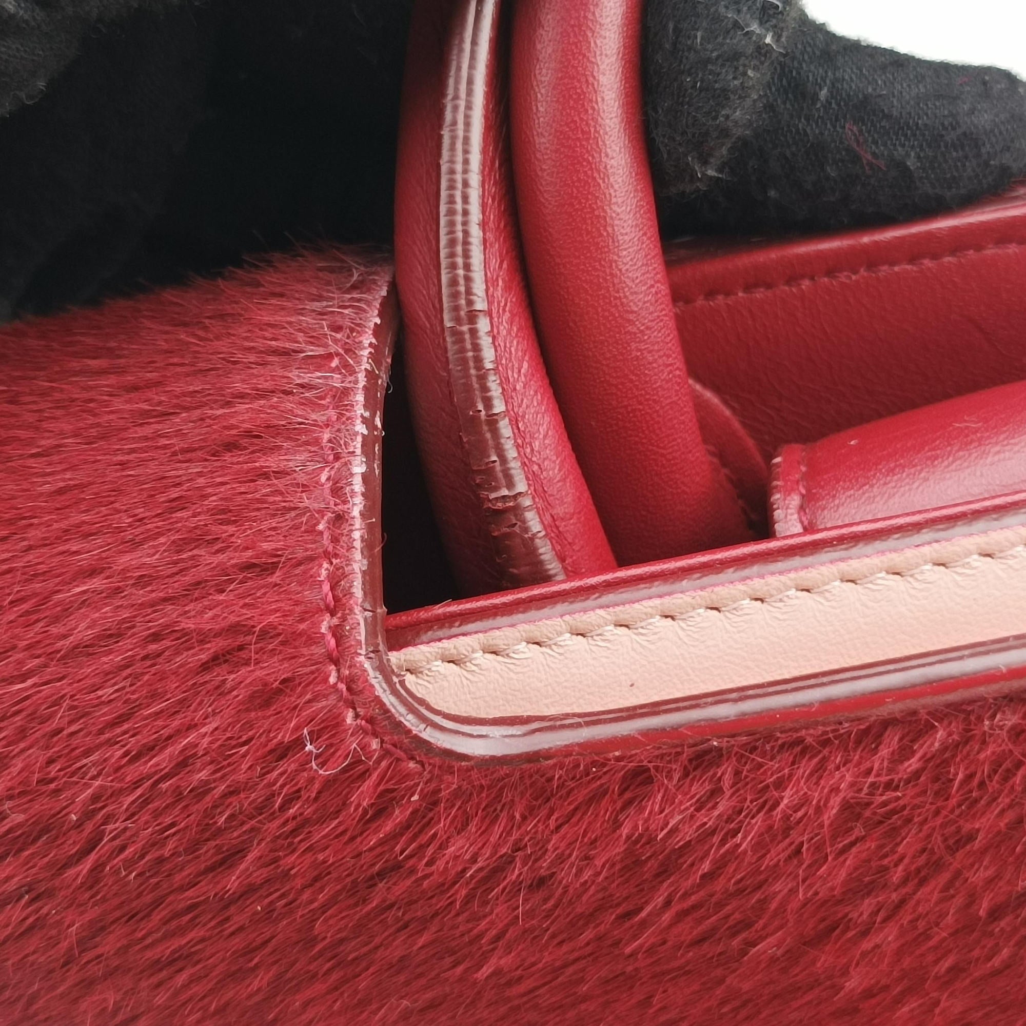 Diorever Red ponyhair 19-MA-0196ディオールエヴァー レッド ハラコ 19-MA-0196