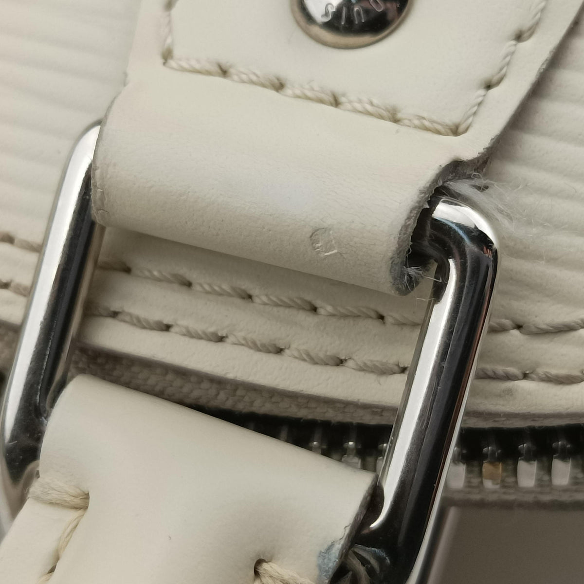 Secondhand Louis Vuitton Alma BB IVOIRE Epi M4085J shoulderbag | stylenewstar