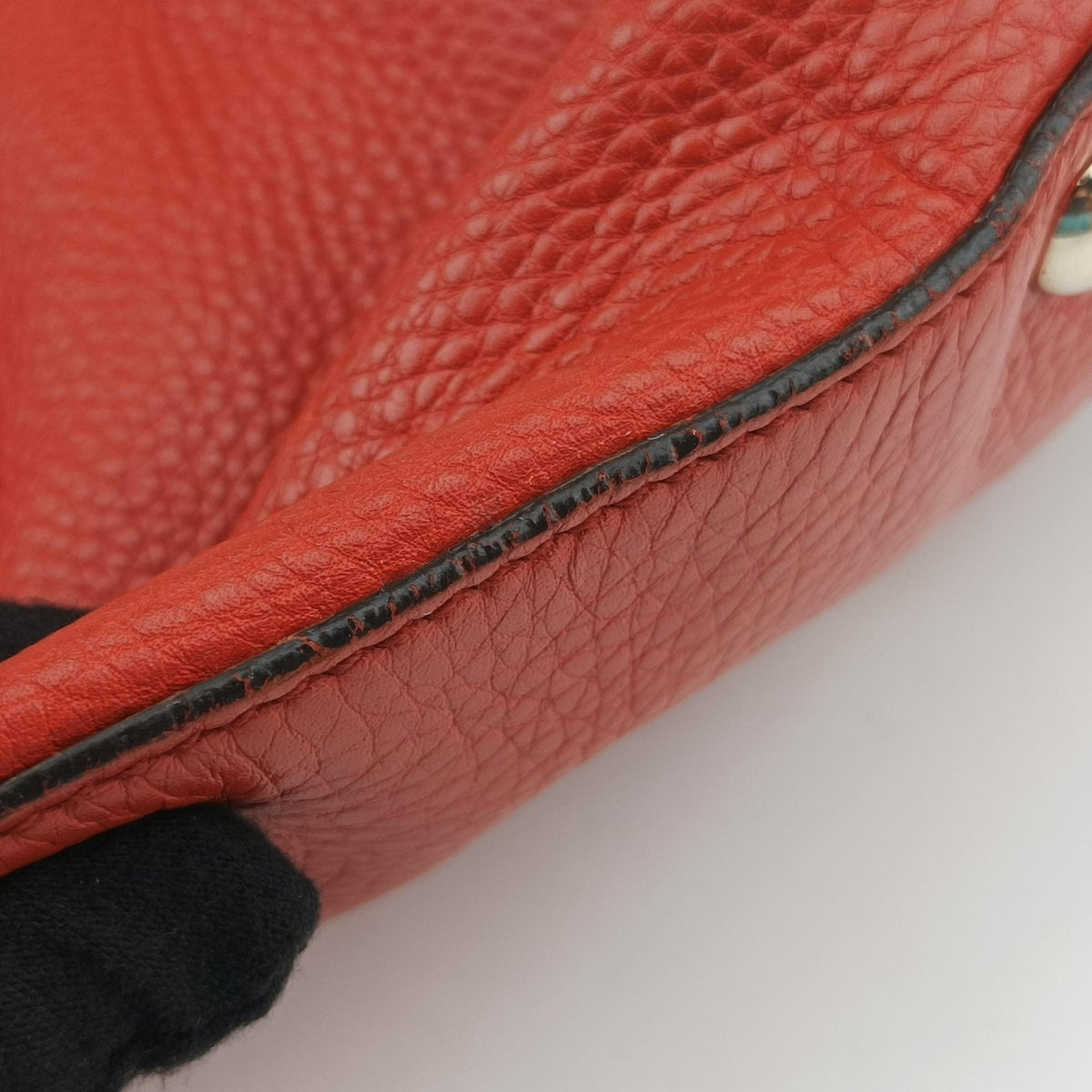 Pre-owned Gucci Soho Red Leather 282309 handbag | stylenewstar