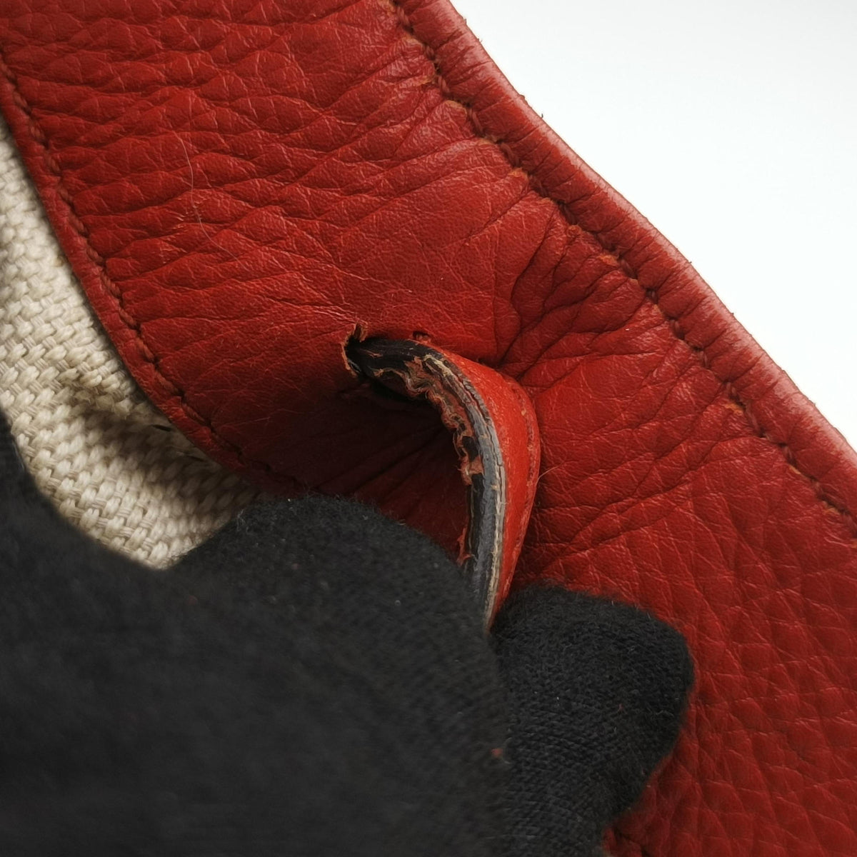Pre-owned Gucci Soho Red Leather 282309 handbag | stylenewstar