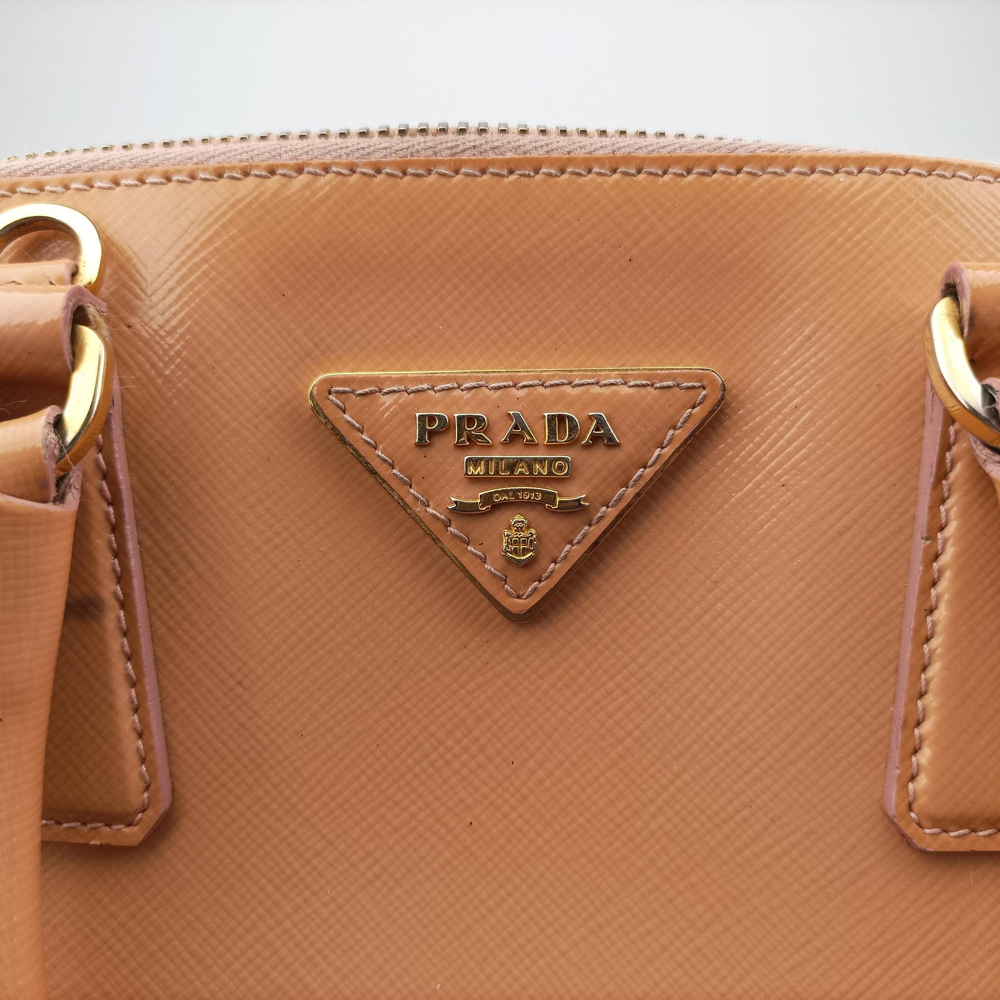 Promenade Beige SAFFIANO patent BN2567 25プロムナード ベージュ サフィアーノ パテント BN2567 25