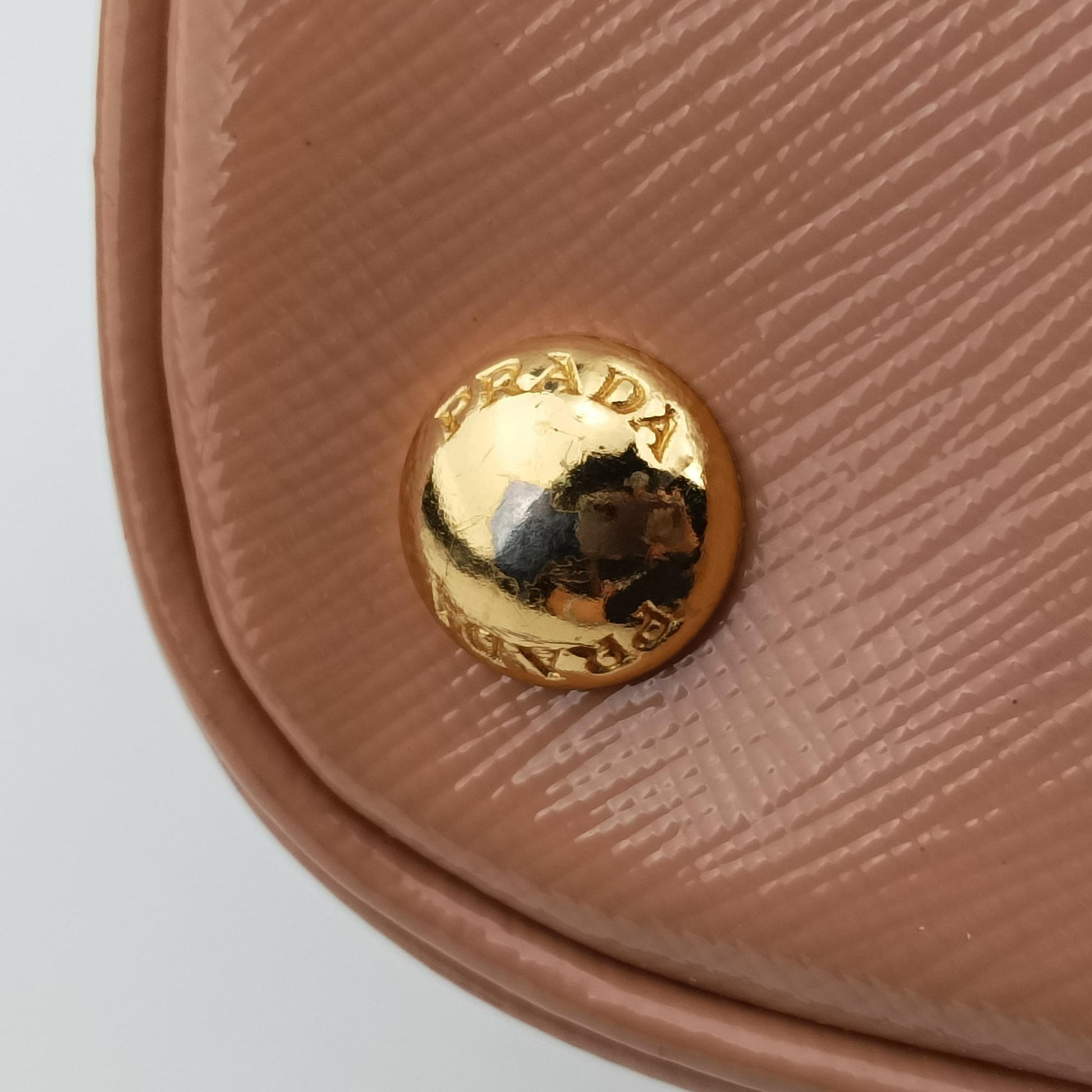 Promenade Beige SAFFIANO patent BN2567 25プロムナード ベージュ サフィアーノ パテント BN2567 25