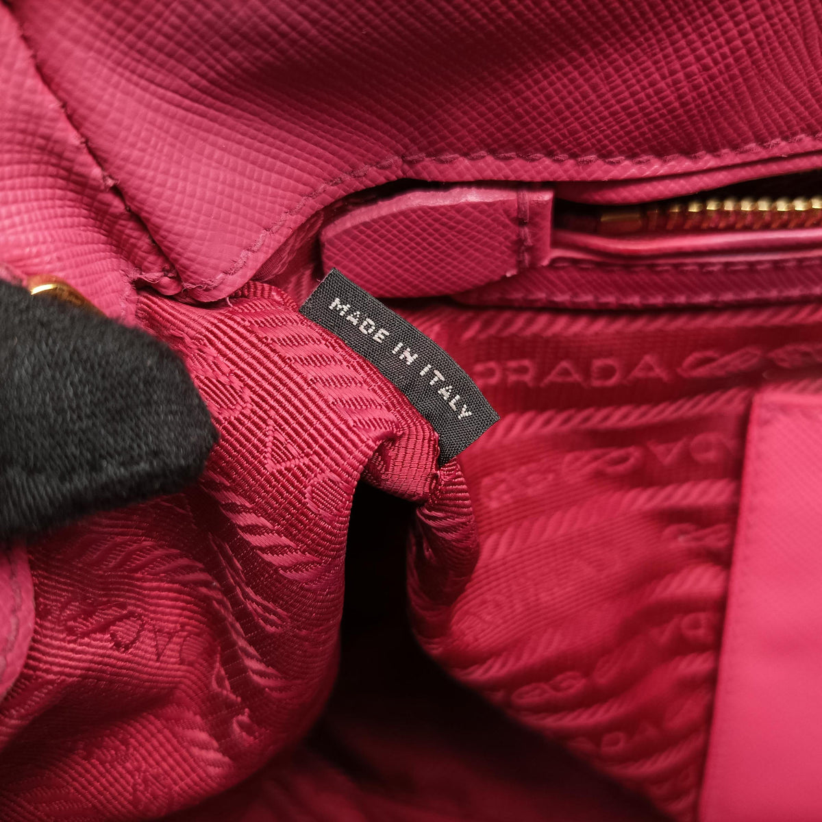 Galleria Pink SAFFIANO Leather BN1786 117ガレリア ピンク サフィアーノレザー BN1786 117