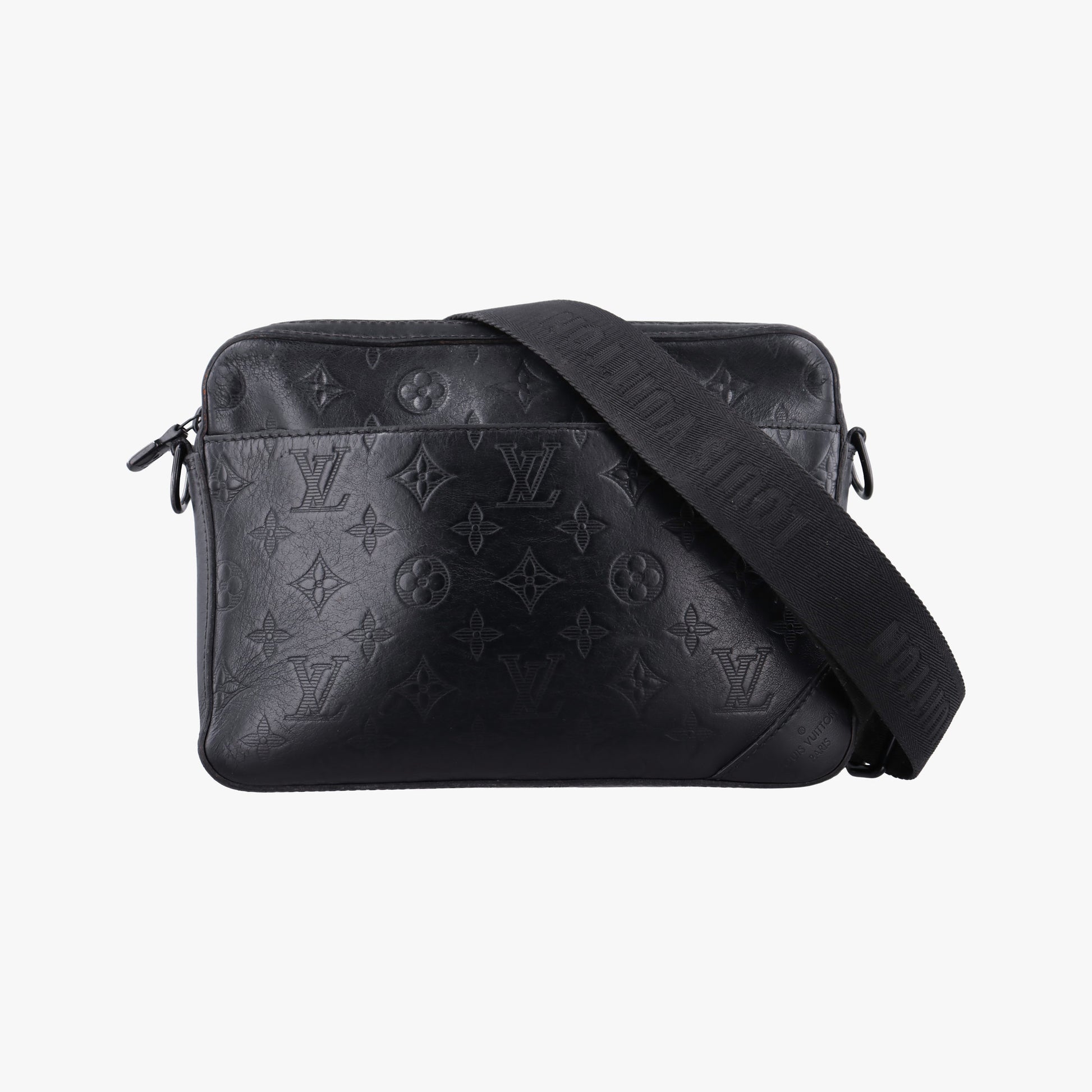 Secondhand Louis Vuitton Duo Messenger Noir Monogram Shadow M69827 shoulderbag | stylenewstar