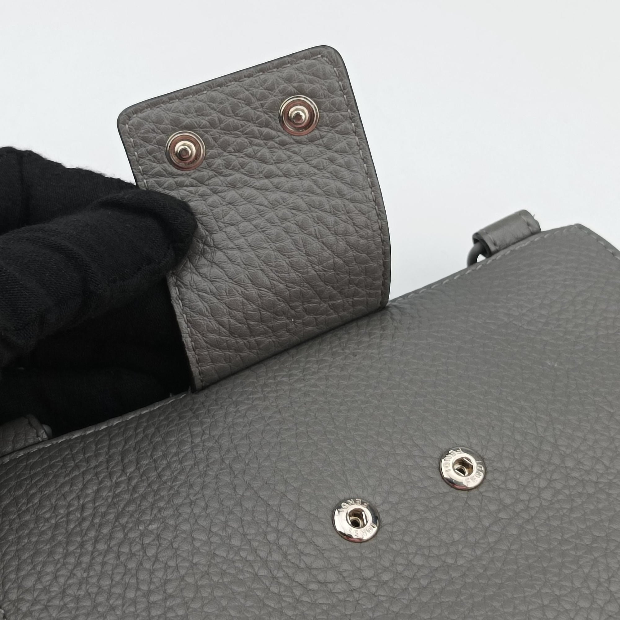 FF Logo Baguette slim Grey Leather 7M0295 7M0295 AGOL 219-0059バゲット スリム グレー レザー 7M0295 7M0295 AGOL 219-0059