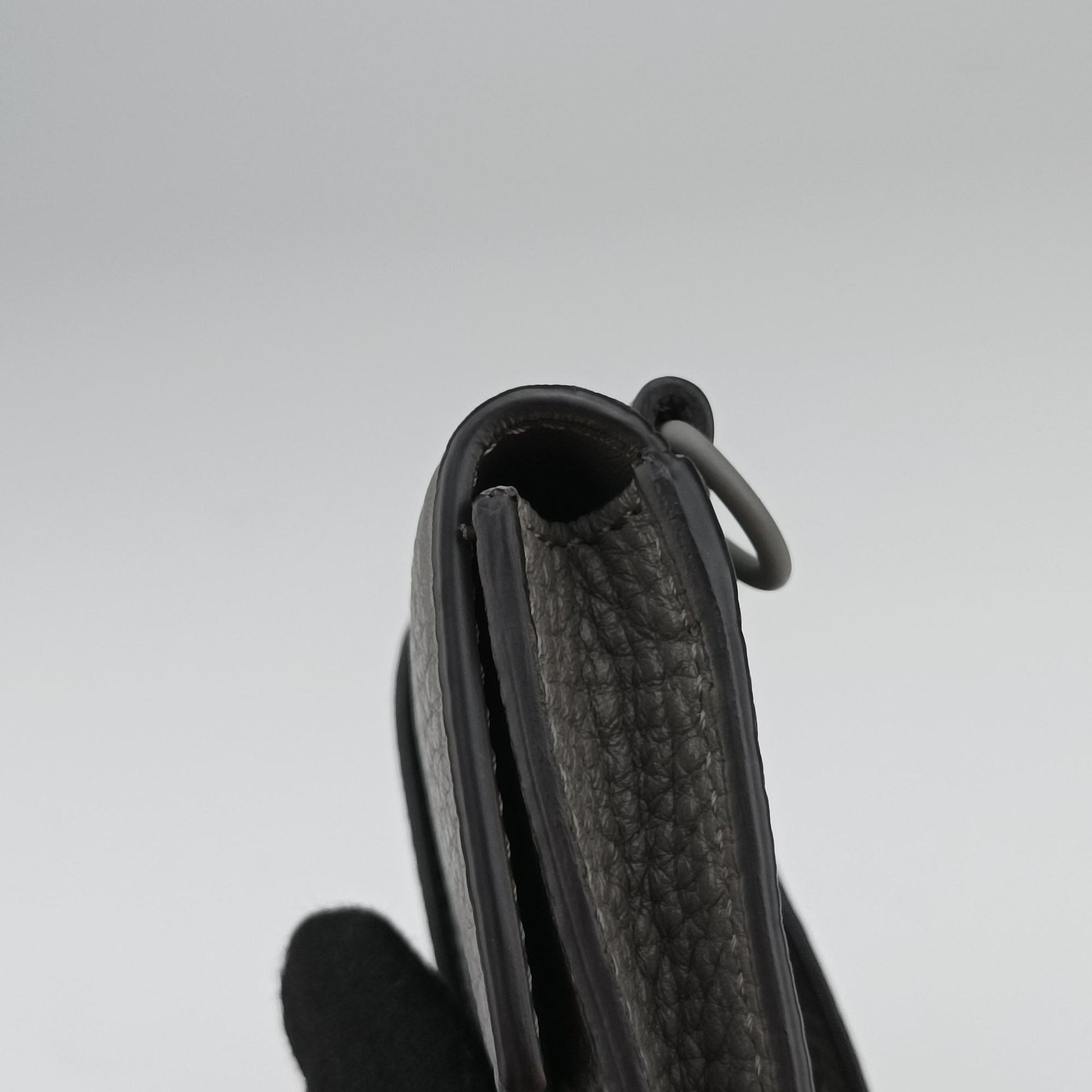 FF Logo Baguette slim Grey Leather 7M0295 7M0295 AGOL 219-0059バゲット スリム グレー レザー 7M0295 7M0295 AGOL 219-0059