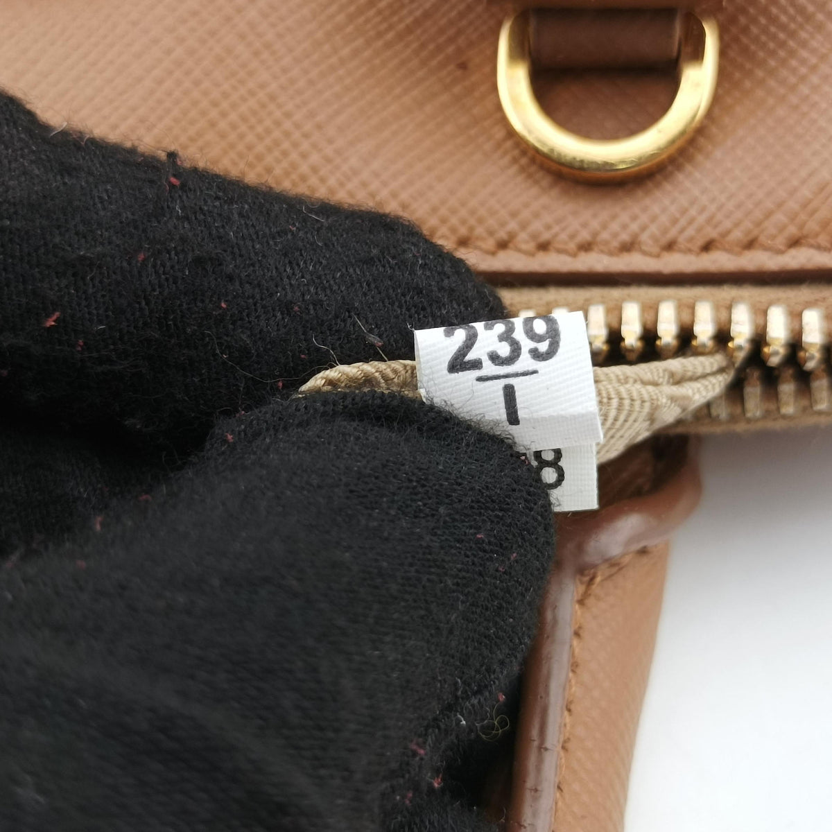 Secondhand Prada Promenade Brown SAFFIANO patent BN2567 handbag | stylenewstar