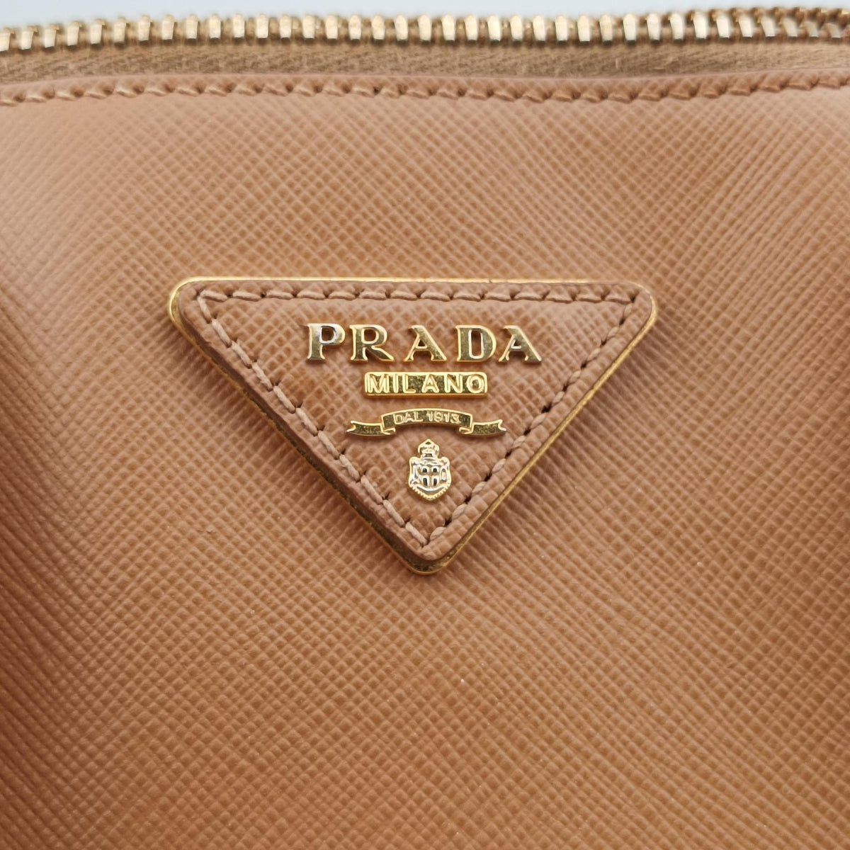Secondhand Prada Promenade Brown SAFFIANO patent BN2567 handbag | stylenewstar