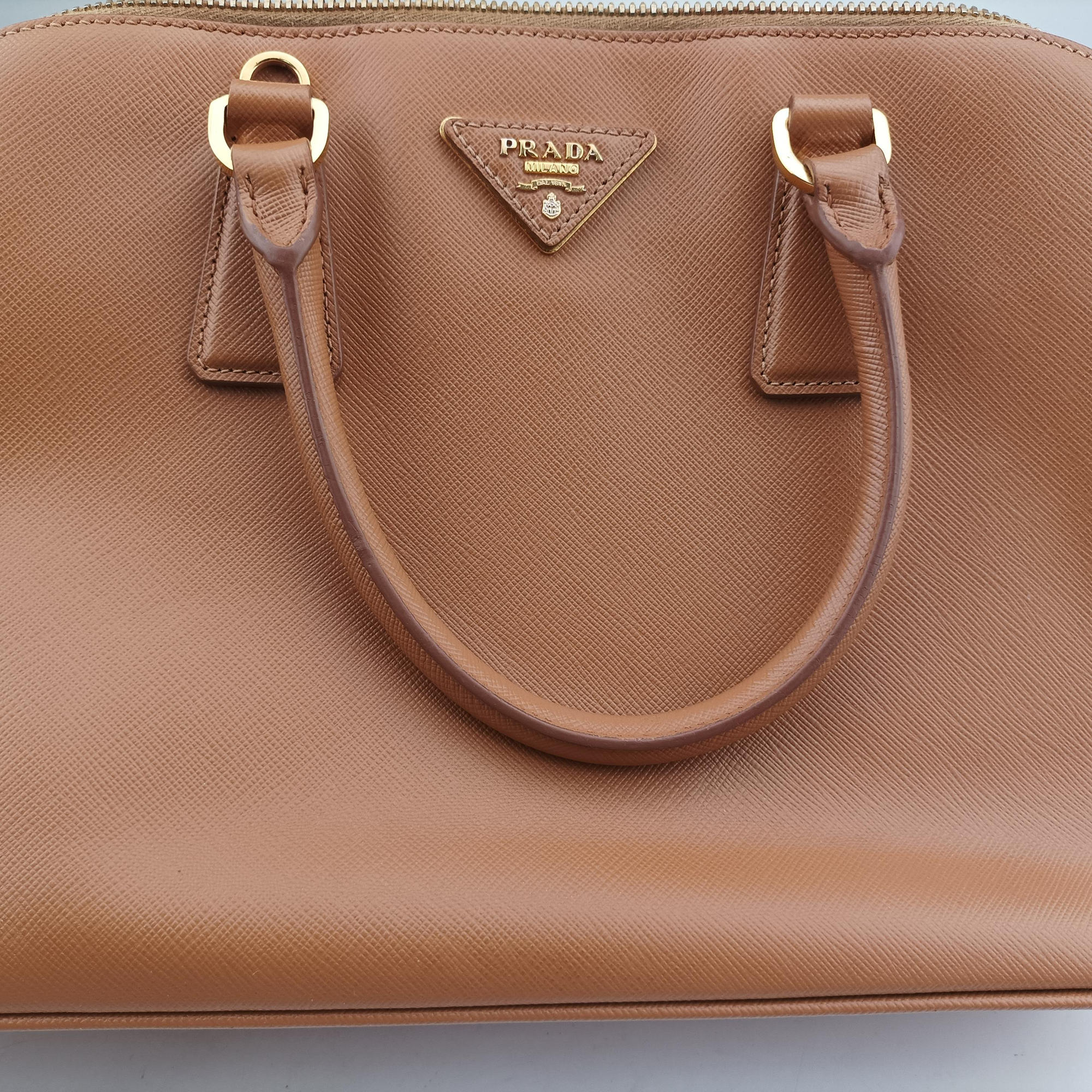 Secondhand Prada Promenade Brown SAFFIANO patent BN2567 handbag | stylenewstar