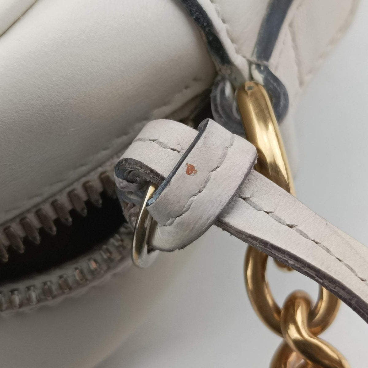 Vintage Gucci GG Marmont White Leather 447632 shoulderbag | stylenewstar