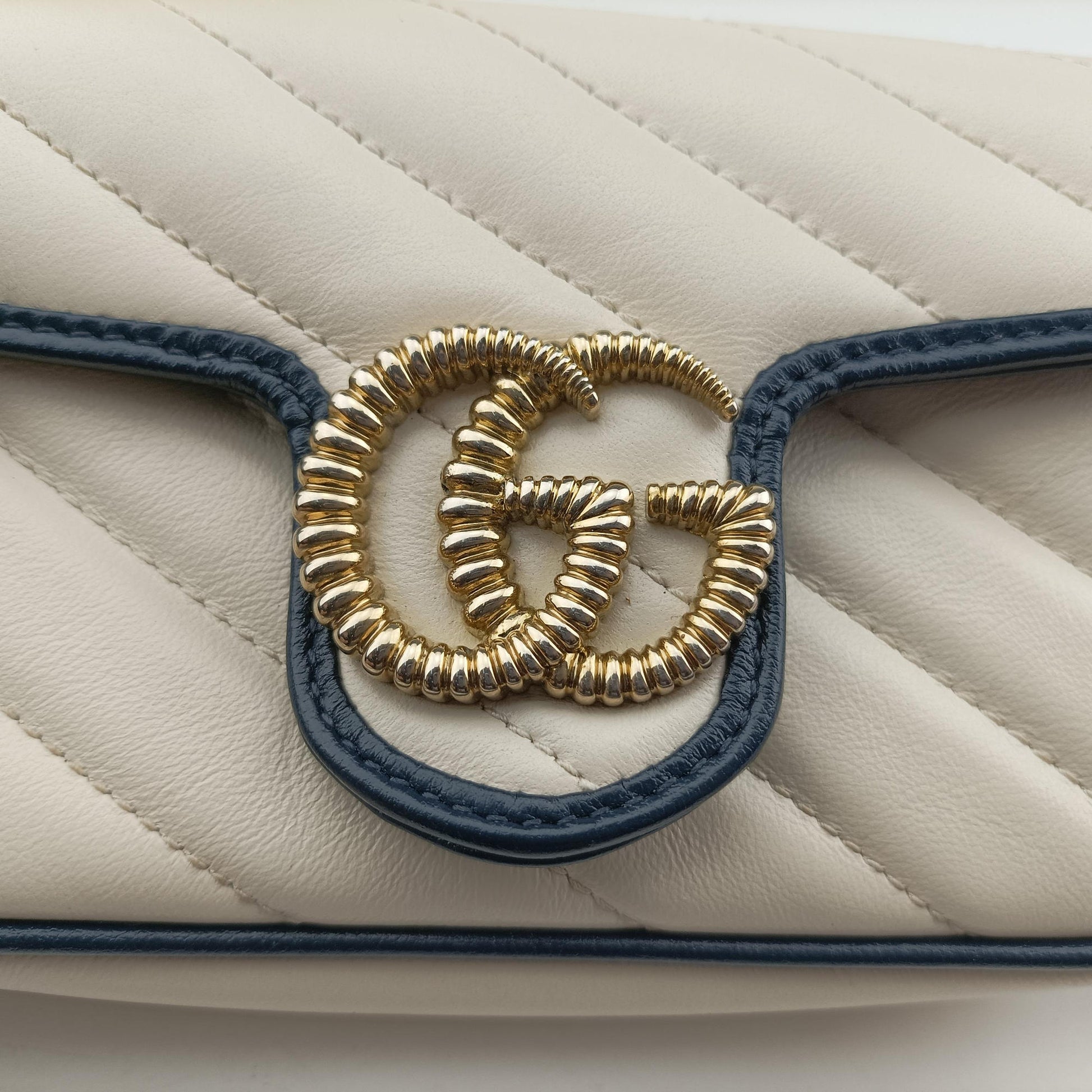 GG Marmont White×navy Leather 574969 GGマーモント ホワイト×ネイビー レザー 574969 