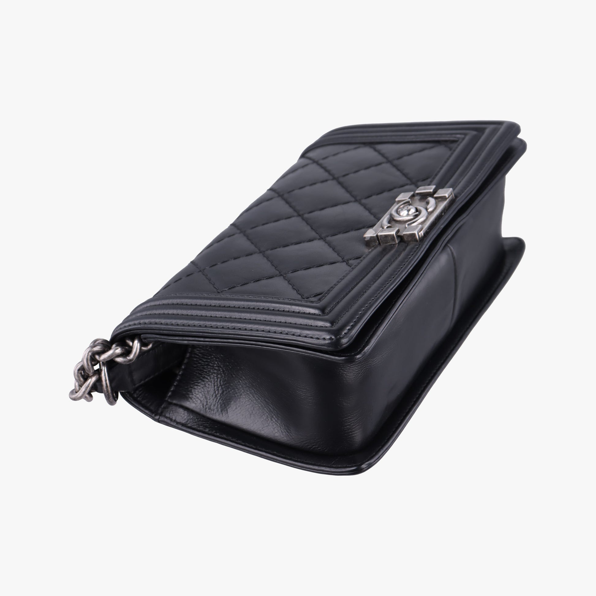 BOY CHANEL Black Leather A92105 18757269ボーイシャネル ブラック レザー A92105 18757269