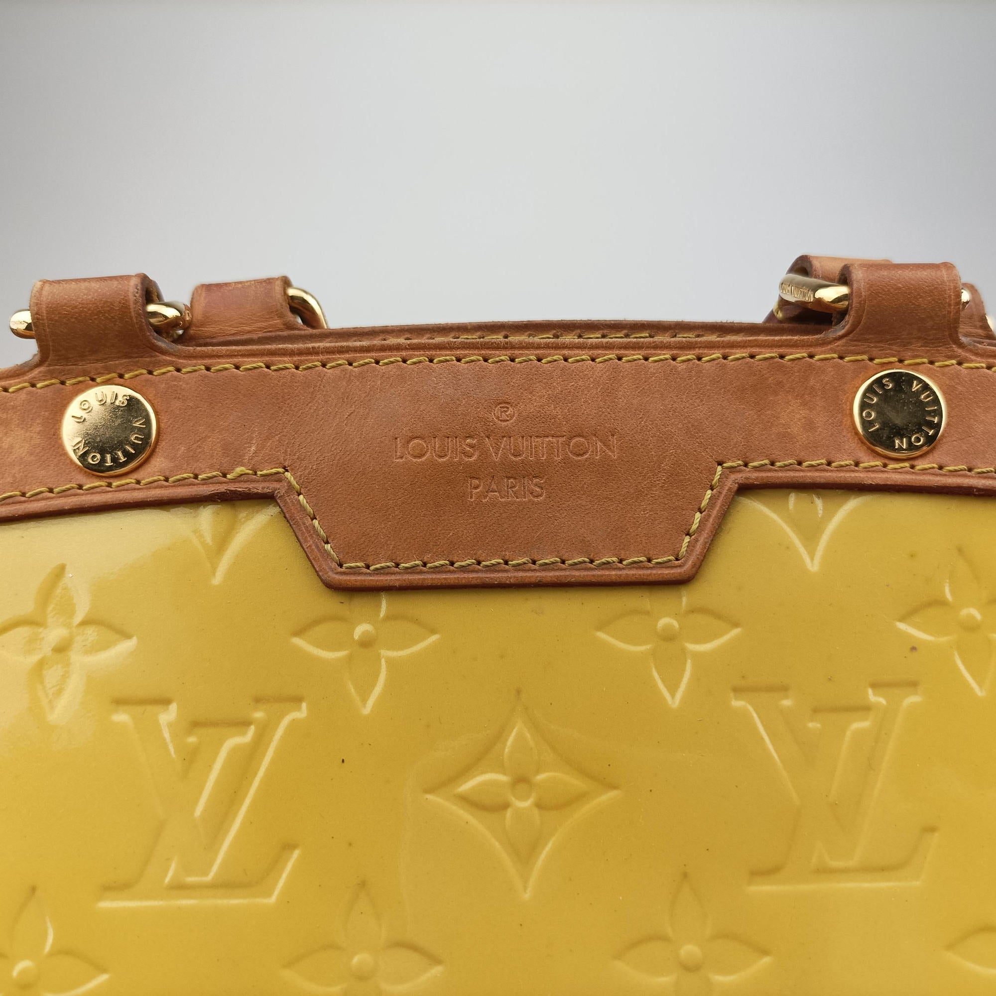 Pre-owned Louis Vuitton Brea MM Dunne Vernis M90180 shoulderbag | stylenewstar