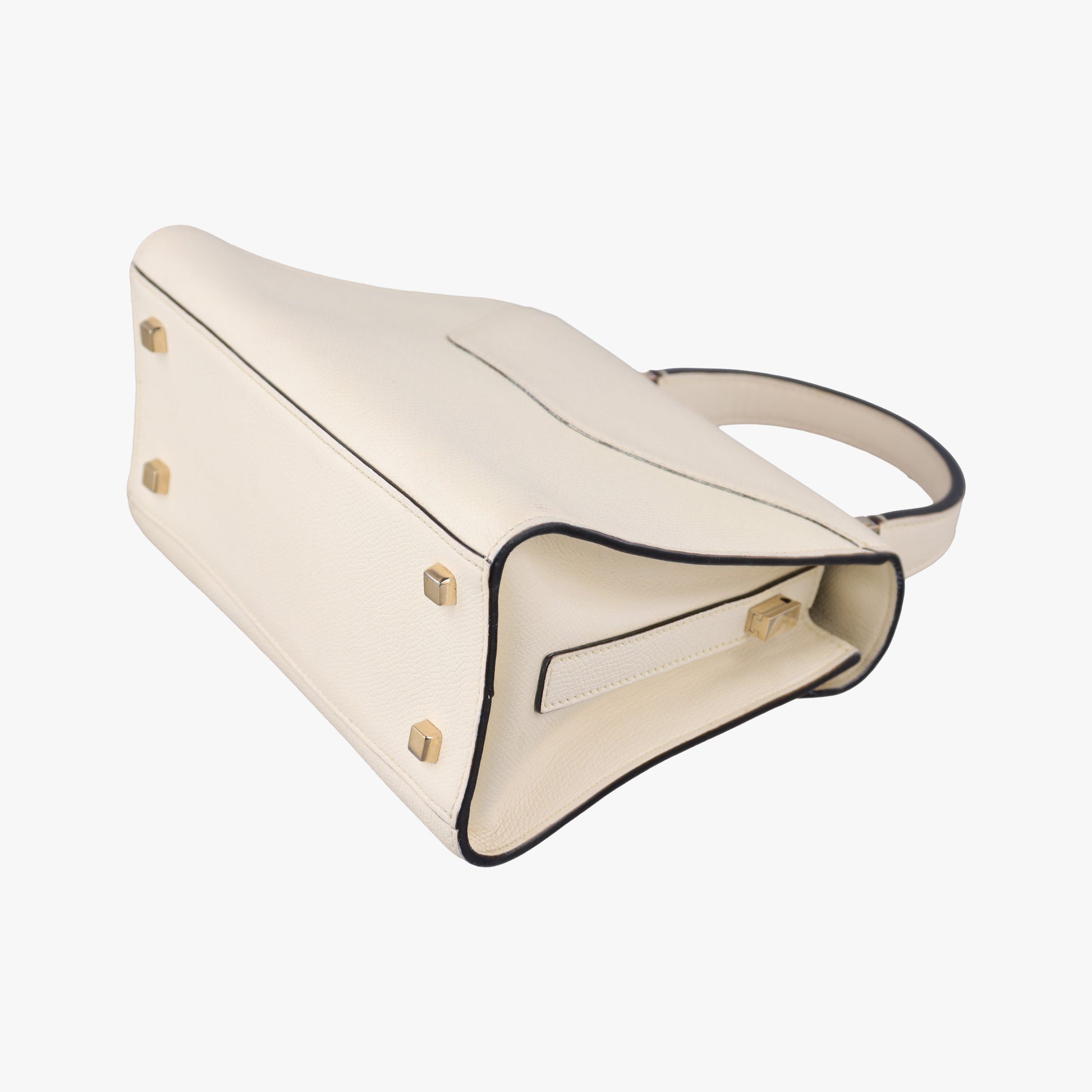 Iside White Calfskin N 431666イジィデ ホワイト カーフスキン N 431666