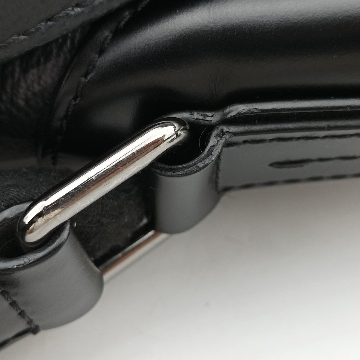 Messenger Voyage PM Noir Monogram Eclipse M40511 FO0261 IC ChipメッセンジャーヴォワヤージュPM ノワール モノグラム エクリプス M40511 FO0261 ICチップ