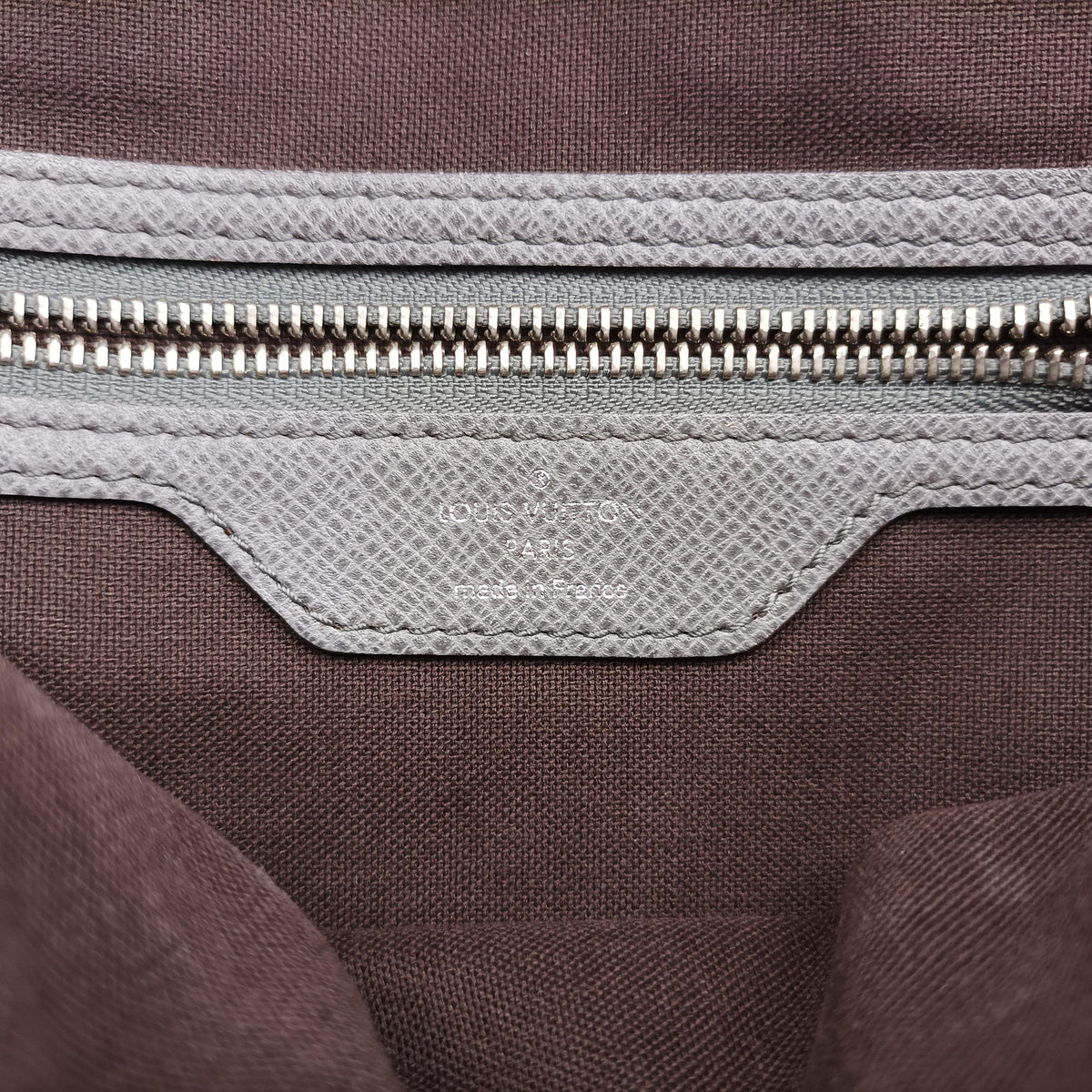 Pre-owned Louis Vuitton Roman MM Gracie Taiga M32623 shoulderbag | stylenewstar