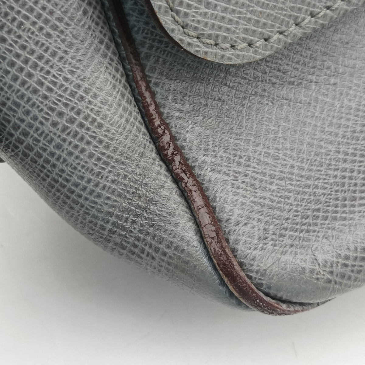 Pre-owned Louis Vuitton Roman MM Gracie Taiga M32623 shoulderbag | stylenewstar