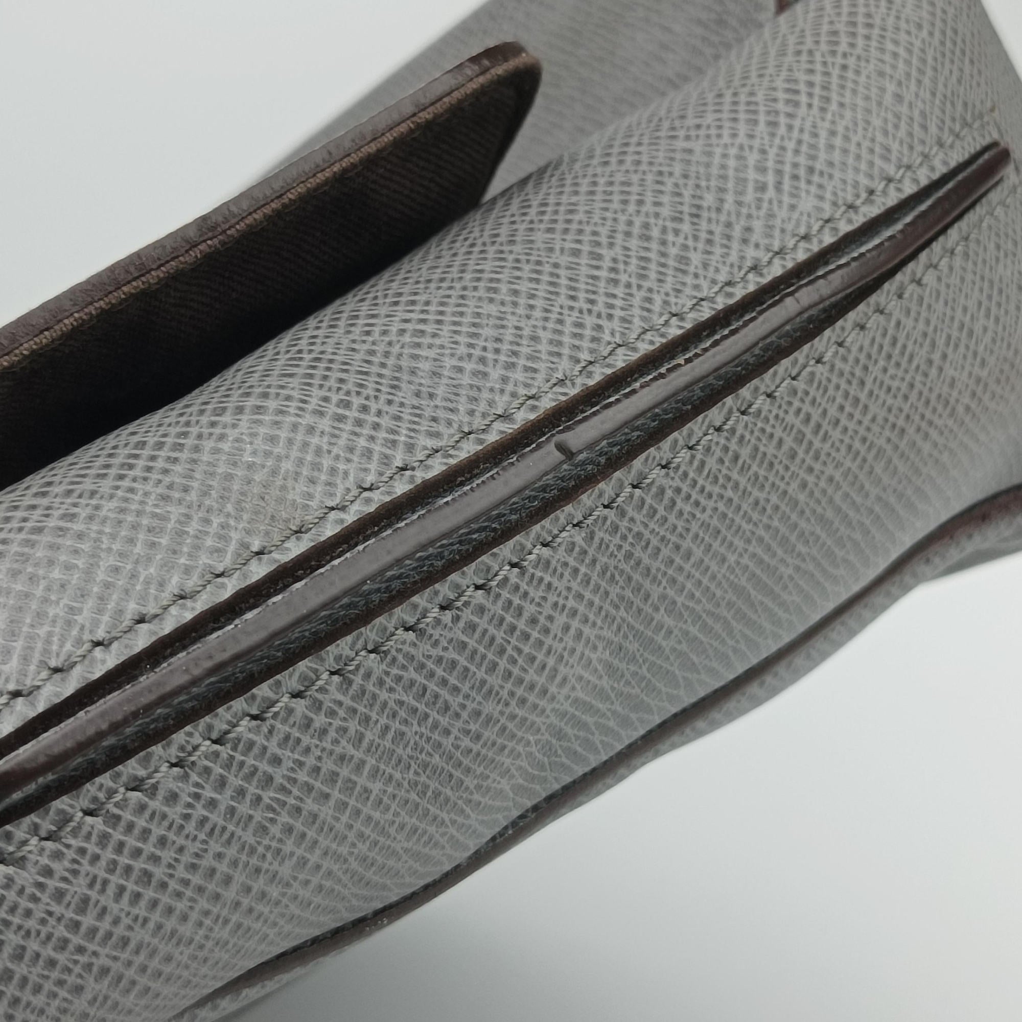 Pre-owned Louis Vuitton Roman MM Gracie Taiga M32623 shoulderbag | stylenewstar