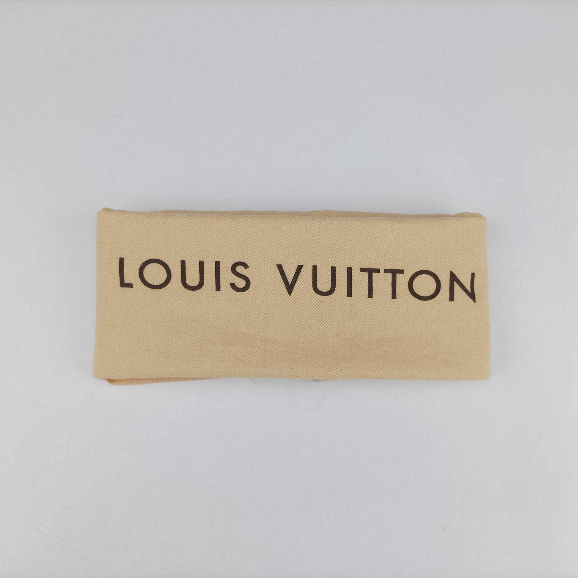 Pre-owned Louis Vuitton Roman MM Gracie Taiga M32623 shoulderbag | stylenewstar