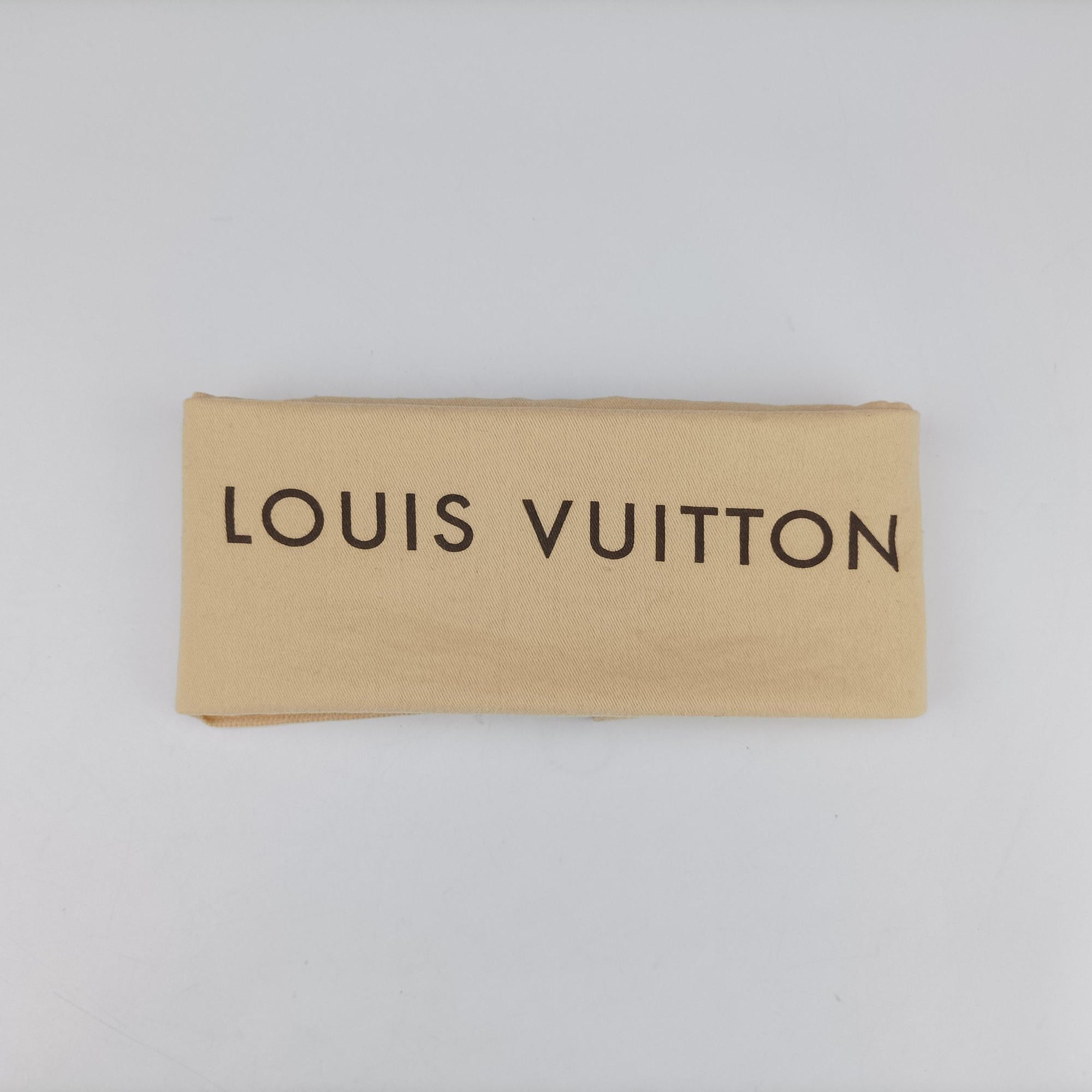 Pre-owned Louis Vuitton Roman MM Gracie Taiga M32623 shoulderbag | stylenewstar
