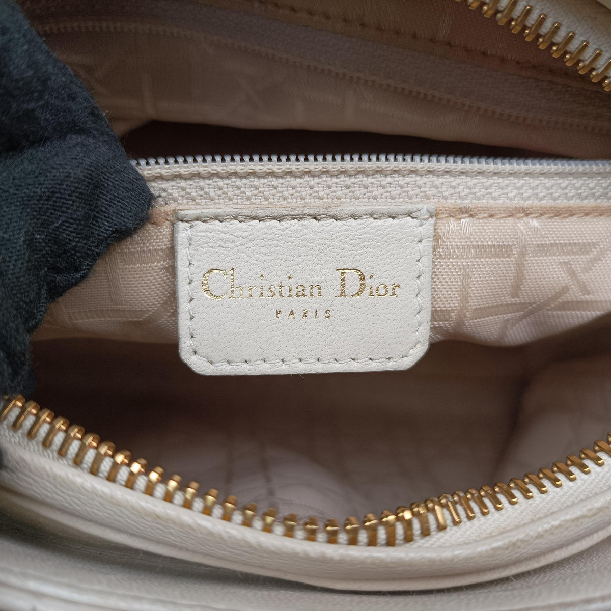 Lady Dior White lambskin MA-1927レディディオール ホワイト ラムスキン MA-1927